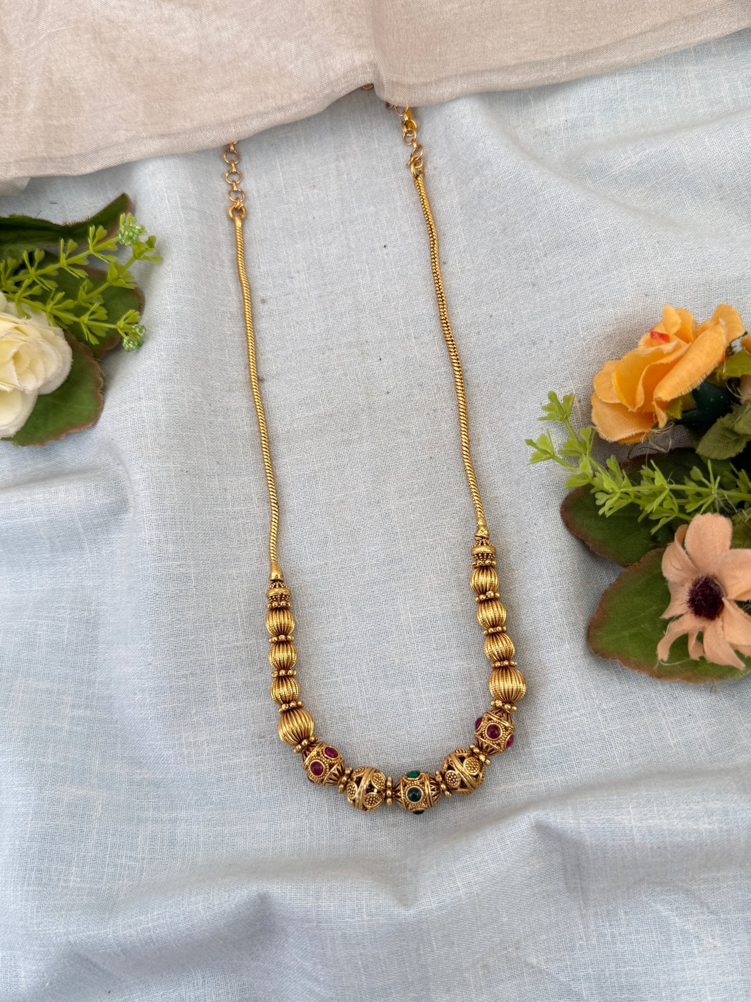 Royal Antique Beads Short Necklace Chain 018 - Mahilas