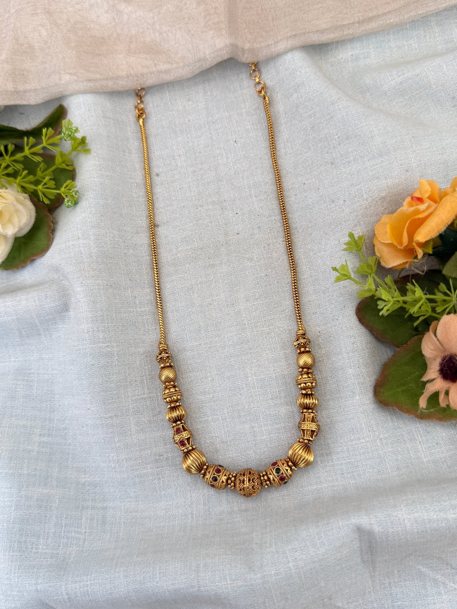 Royal Antique Beads Short Necklace Chain 020 - Mahilas