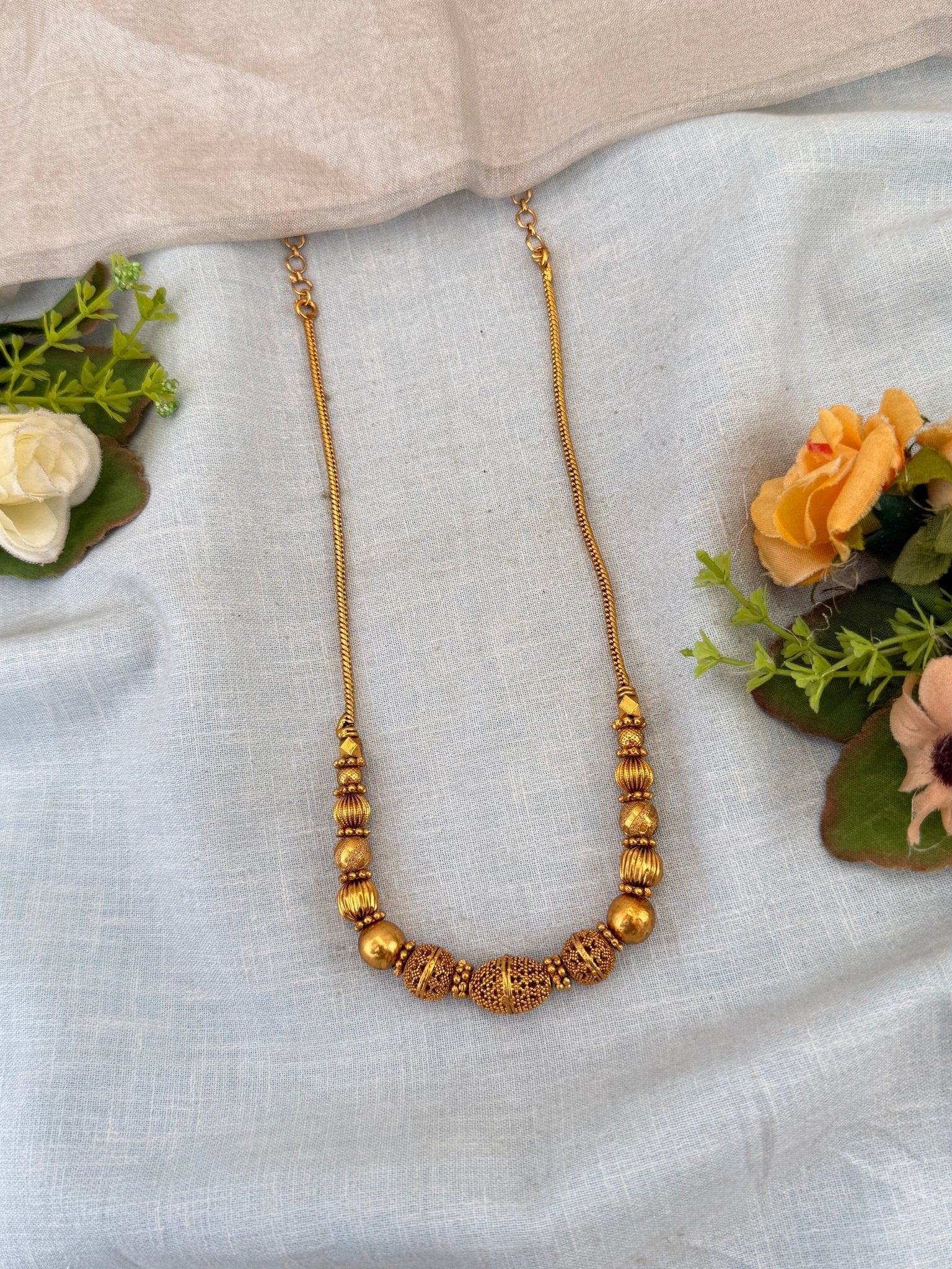 Royal Antique Beads Short Necklace Chain 024 - Mahilas