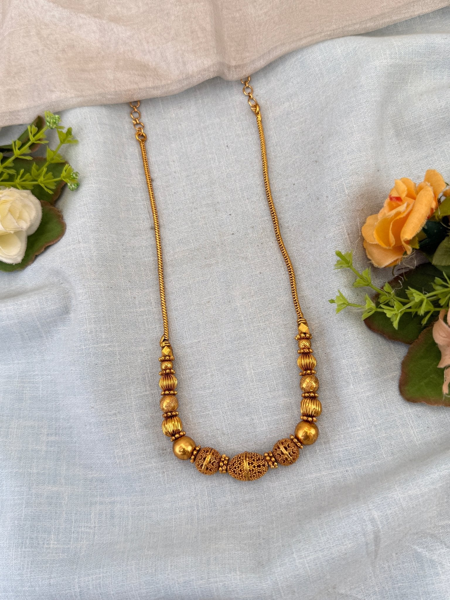 Royal Antique Beads Short Necklace Chain 024 - Mahilas
