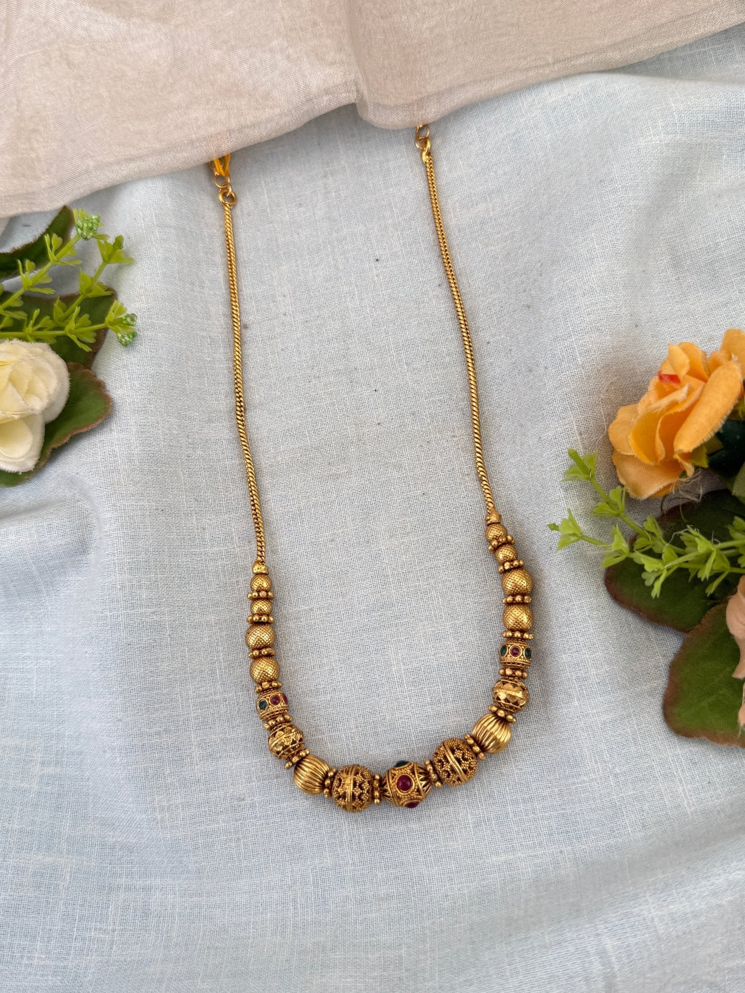 Royal Antique Beads Short Necklace Chain 026 - Mahilas