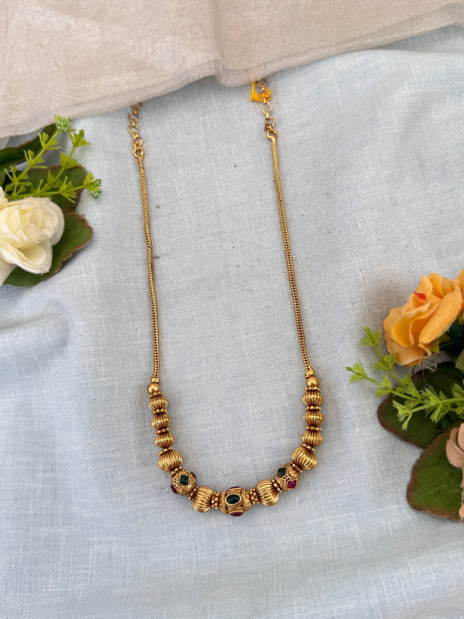 Royal Antique Beads Short Necklace Chain 030 - Mahilas