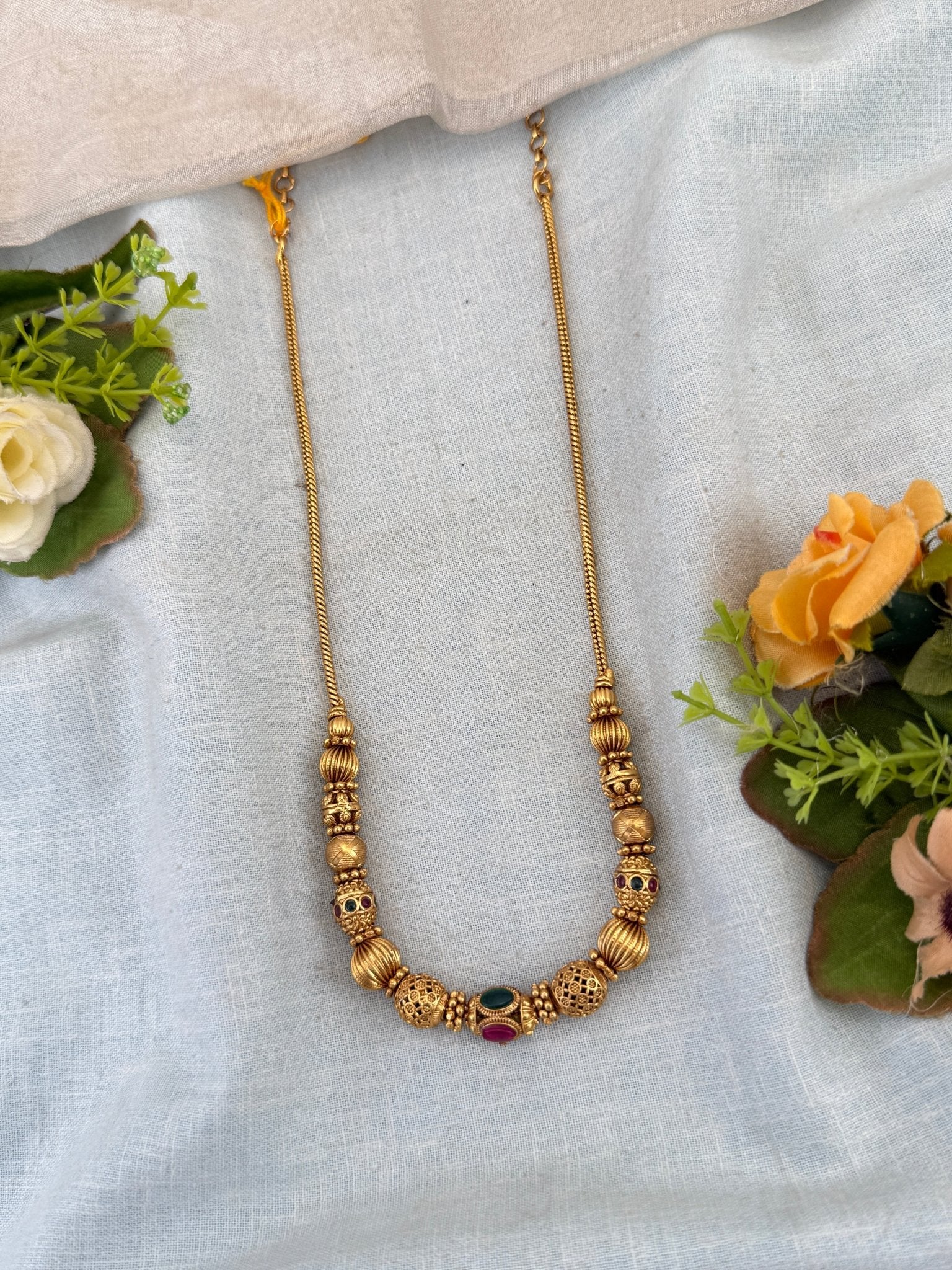 Royal Antique Beads Short Necklace Chain 032 - Mahilas