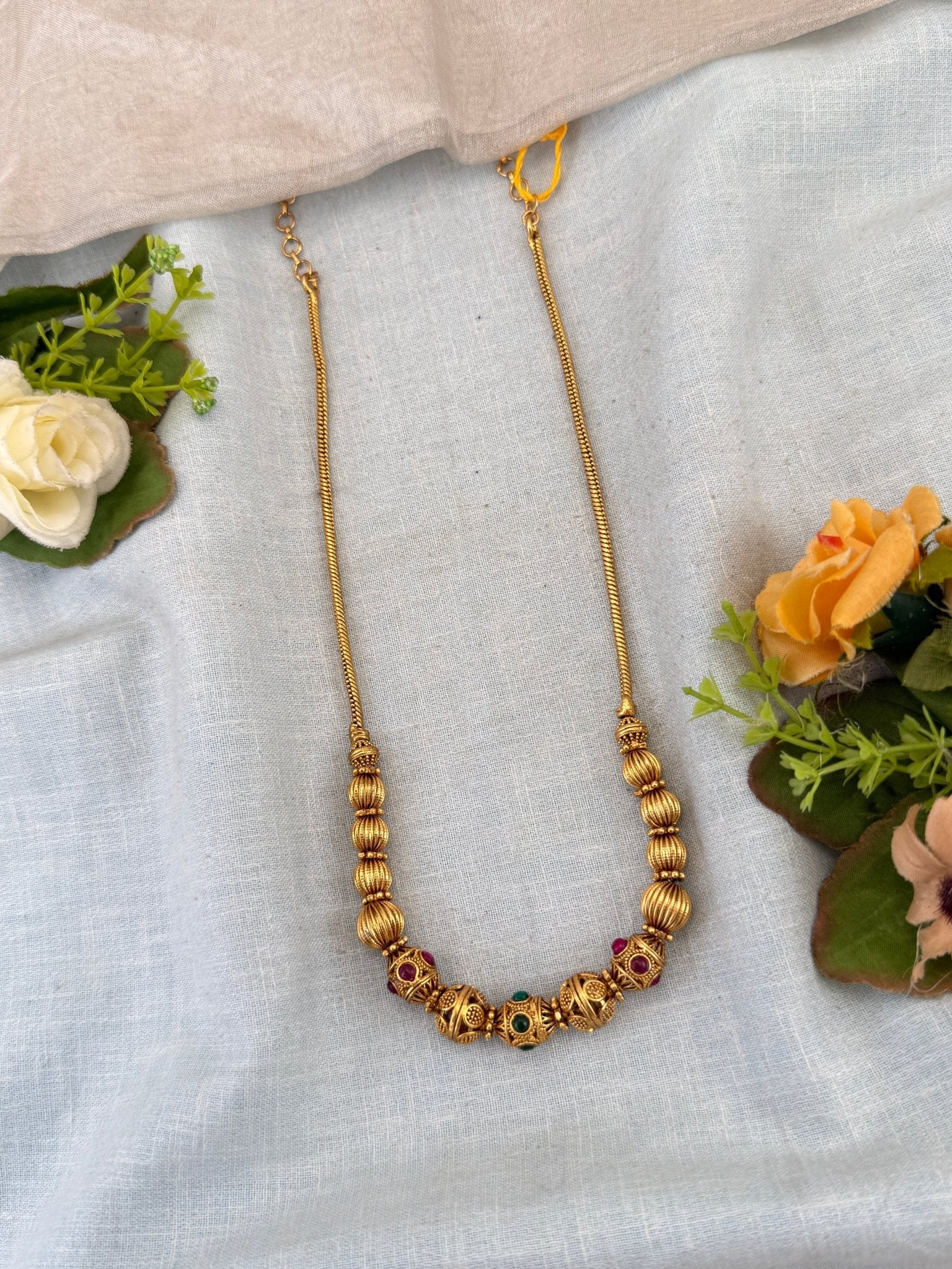 Royal Antique Beads Short Necklace Chain 033 - Mahilas