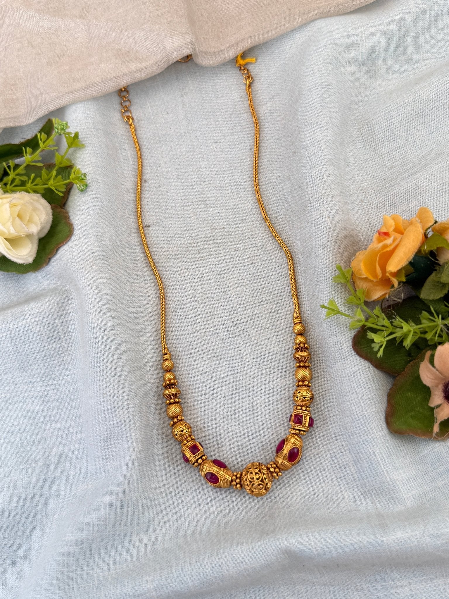 Royal Antique Beads Short Necklace Chain 034 - Mahilas