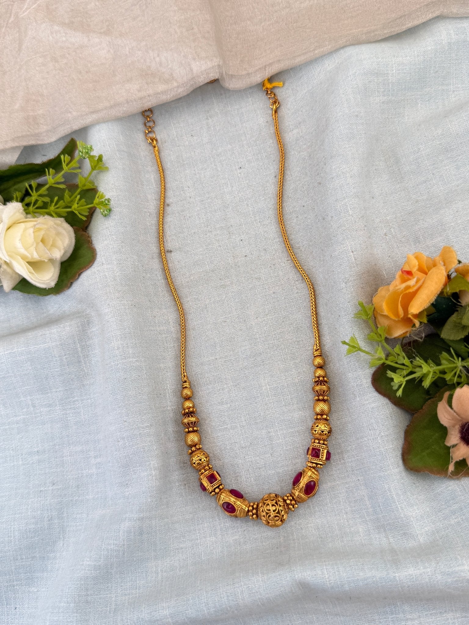 Royal Antique Beads Short Necklace Chain 034 - Mahilas