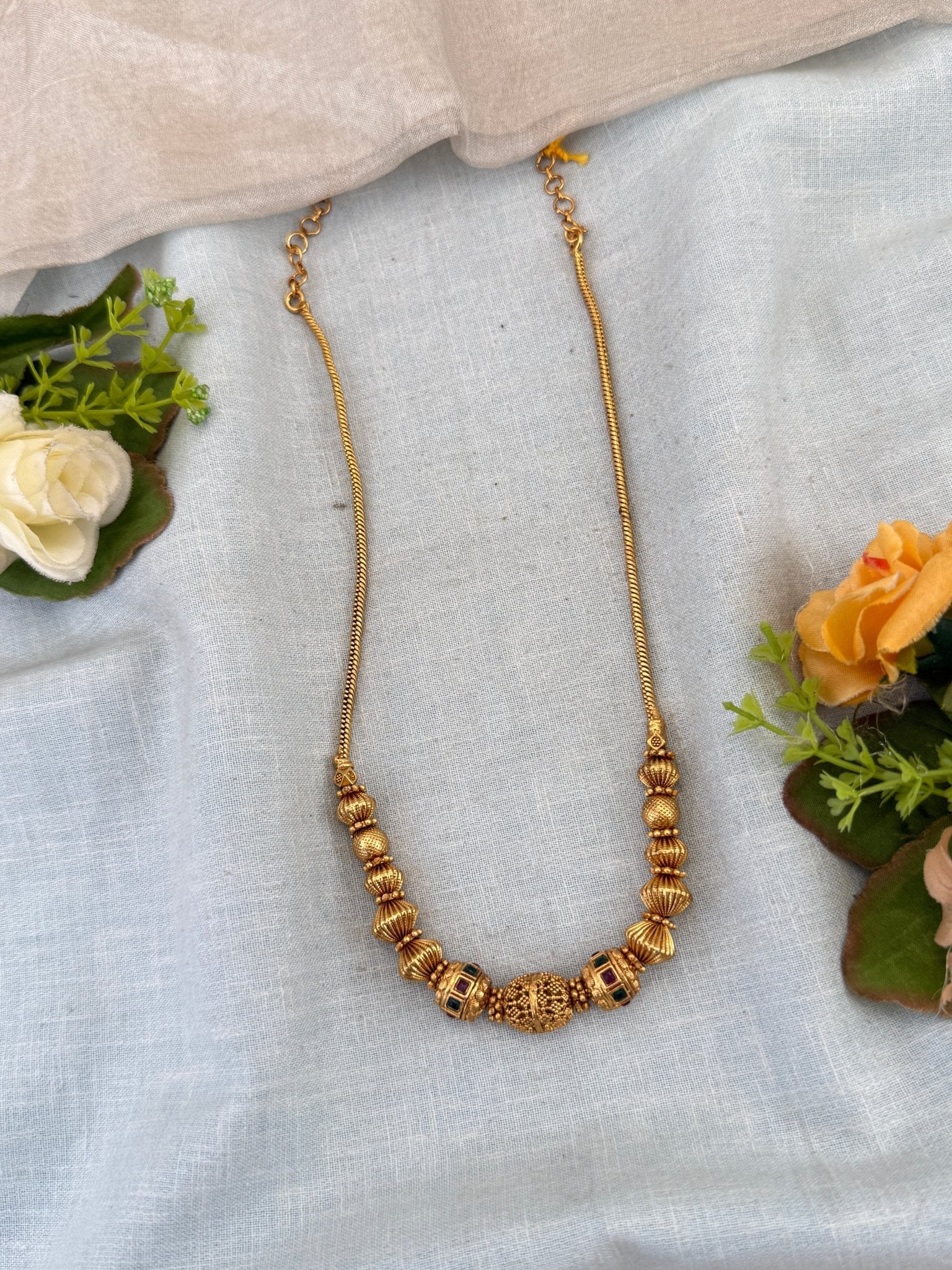 Royal Antique Beads Short Necklace Chain 035 - Mahilas