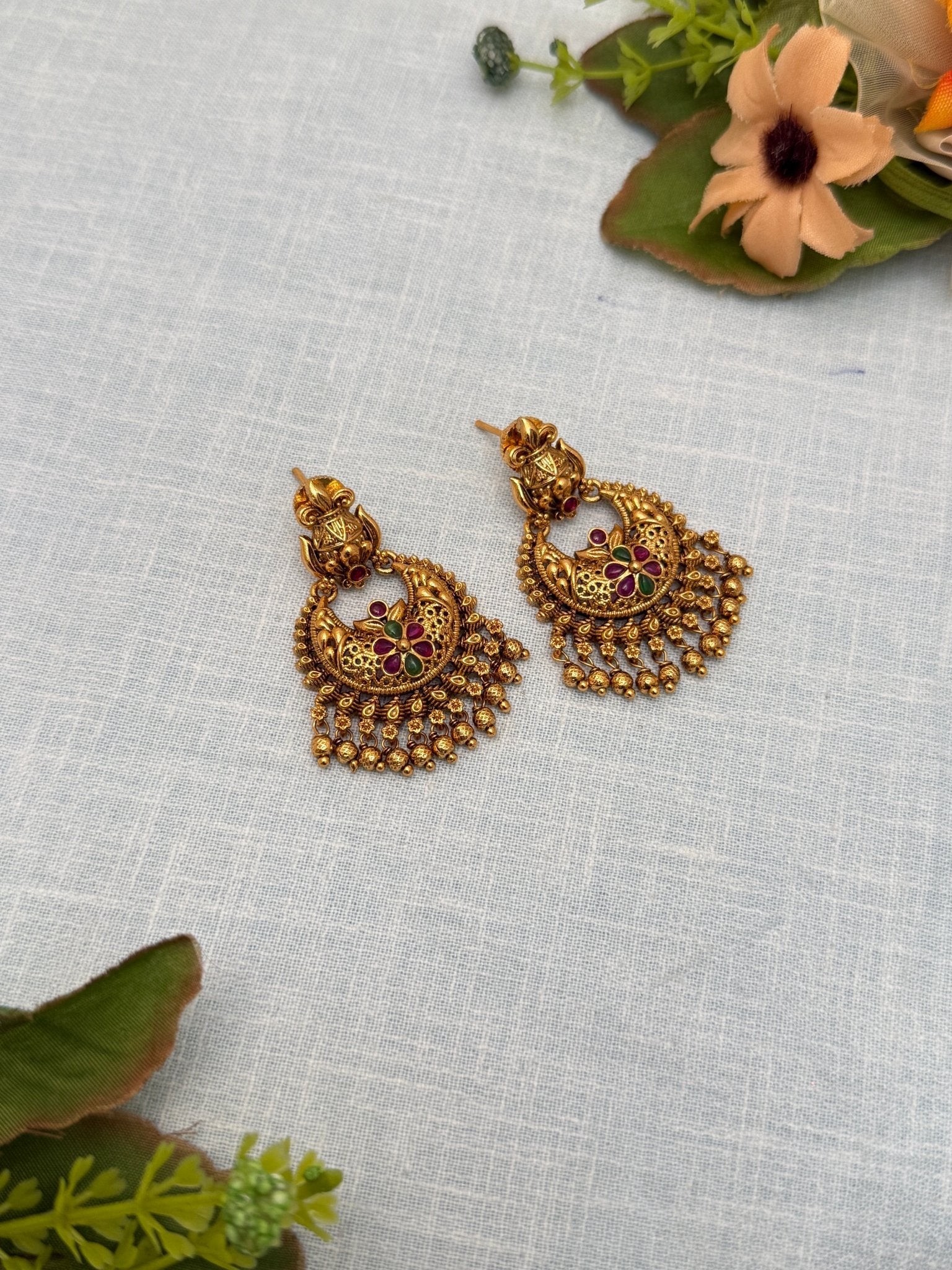 Royal Antique Chandbali Earrings 0346 - Mahilas