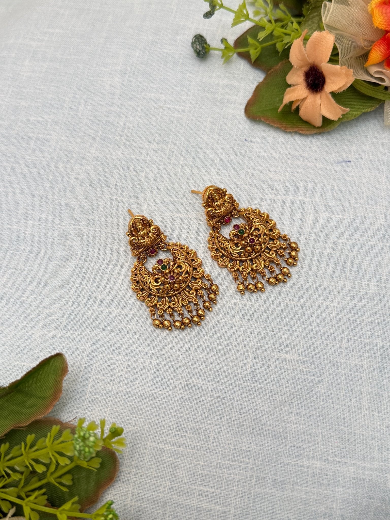 Royal Antique Chandbali Earrings 0353 - Mahilas