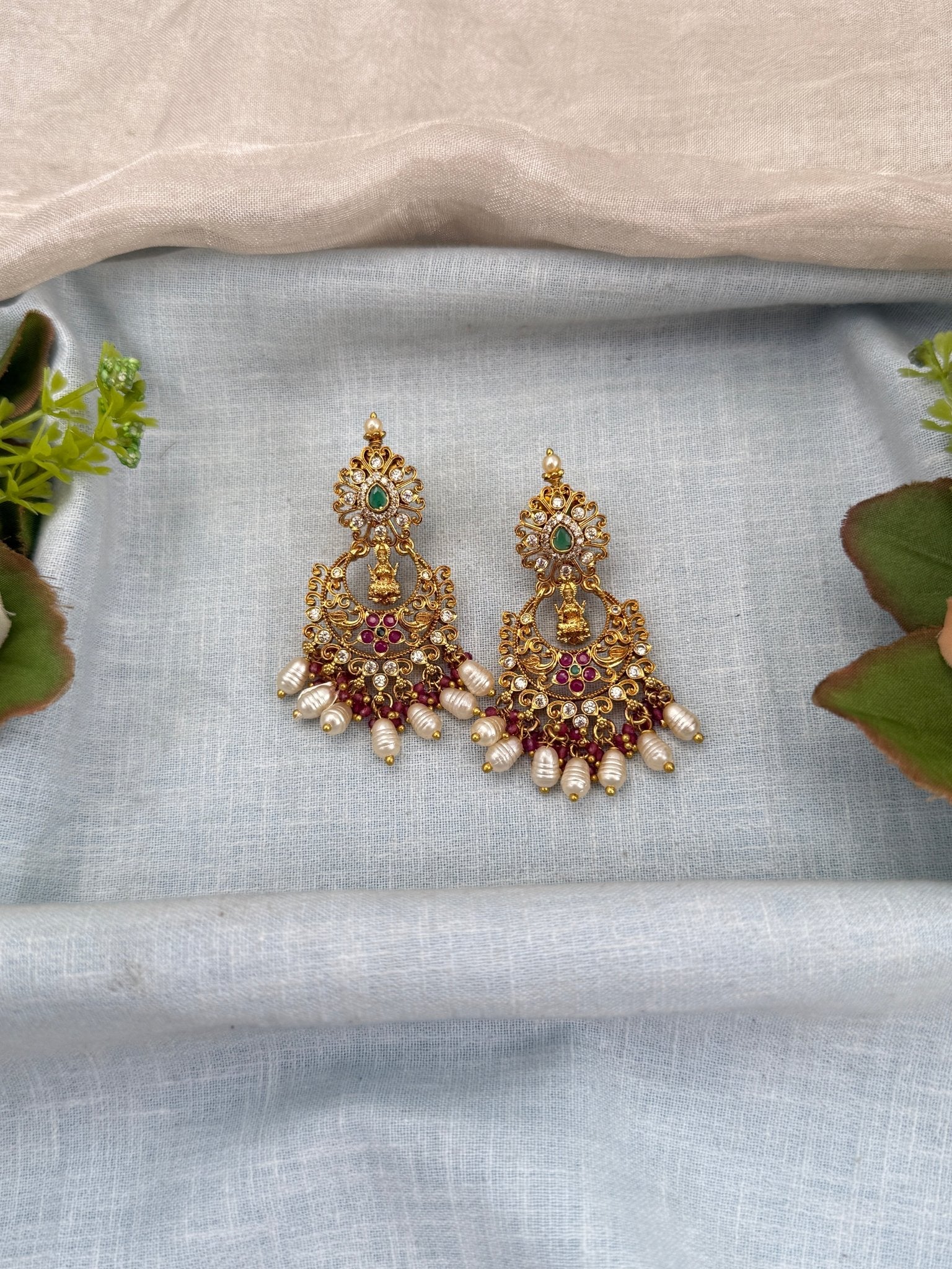 Royal Antique Chandbali Earrings 0935 - Mahilas