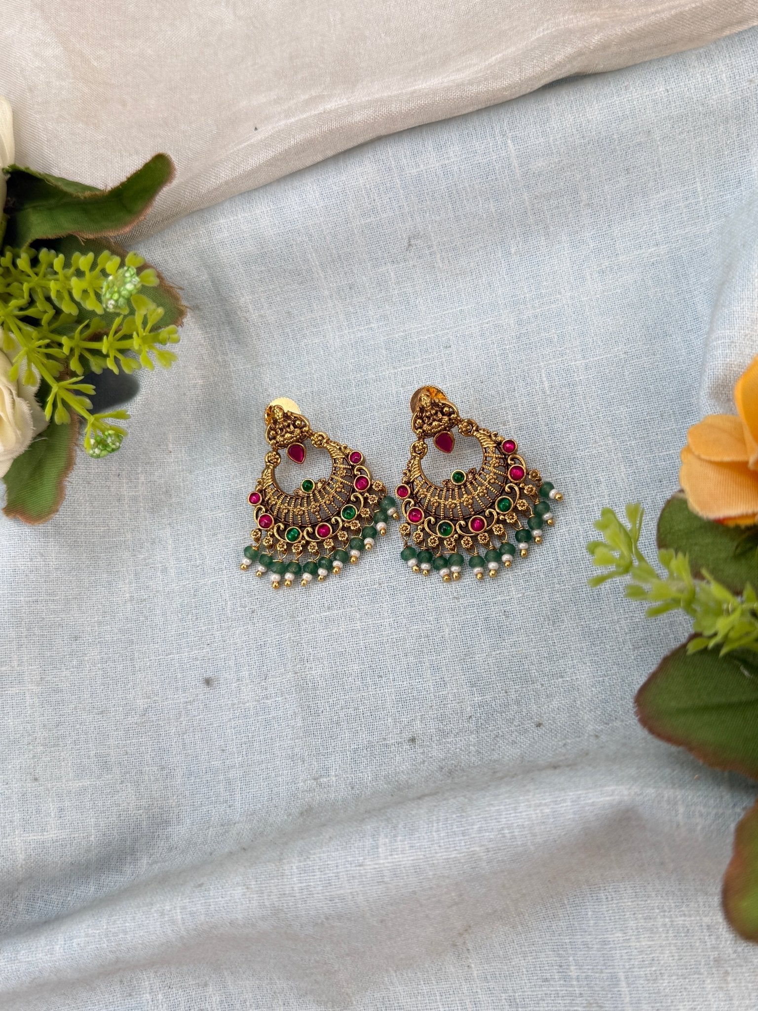 Royal Antique Earrings 0965 - Mahilas