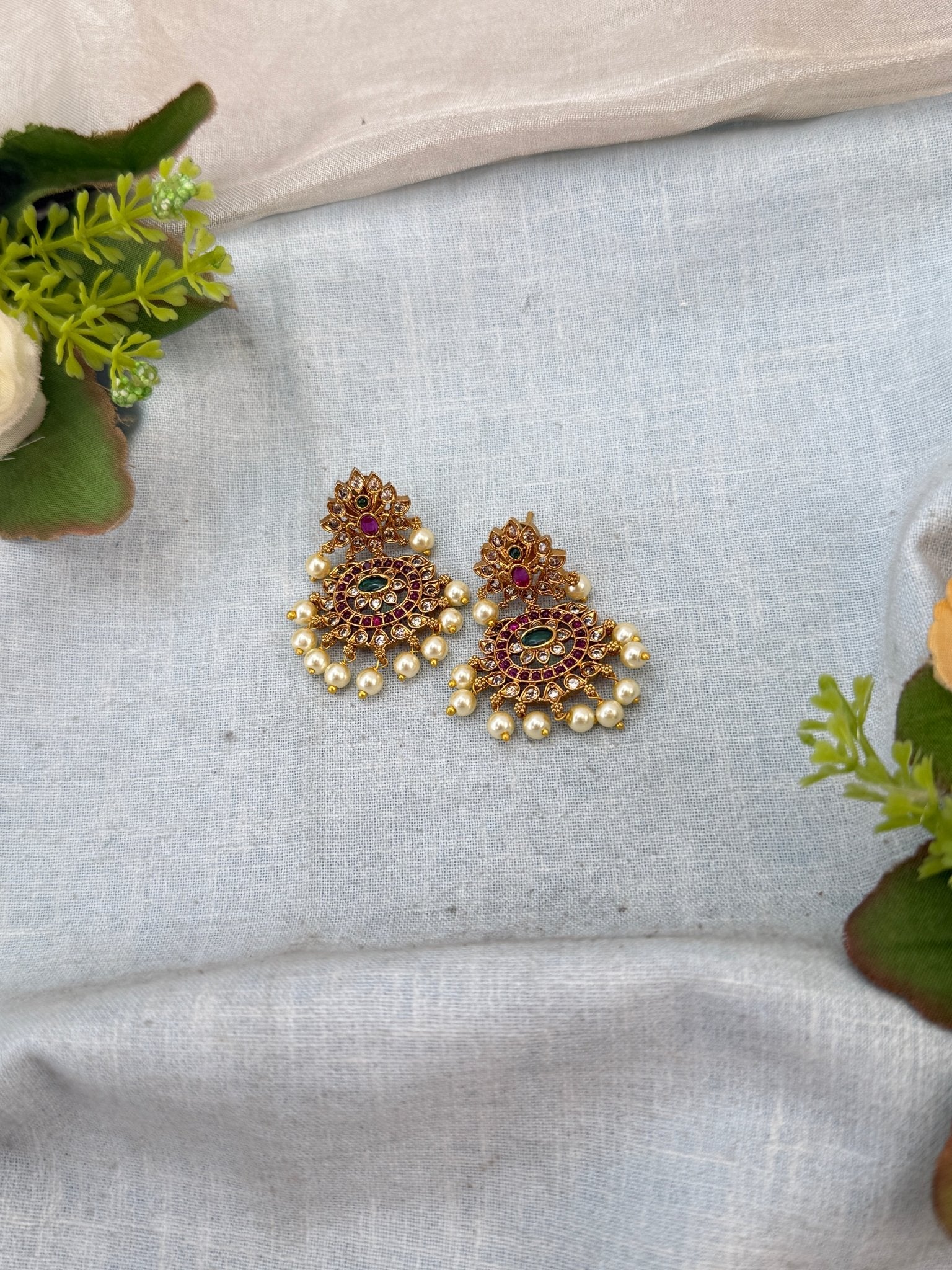 Royal Antique Earrings 0995 - Mahilas