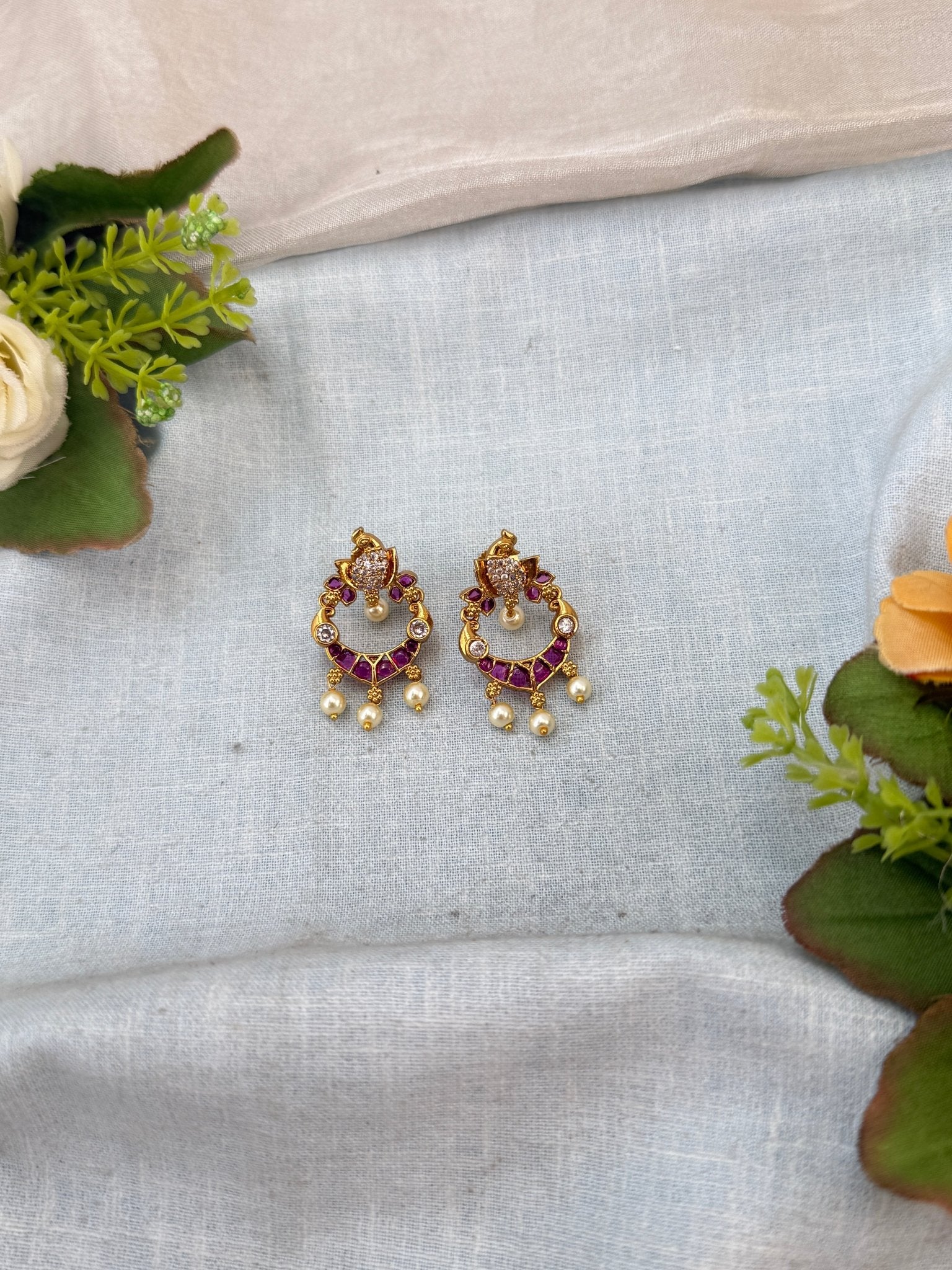 Royal Antique Earrings 1000 - Mahilas
