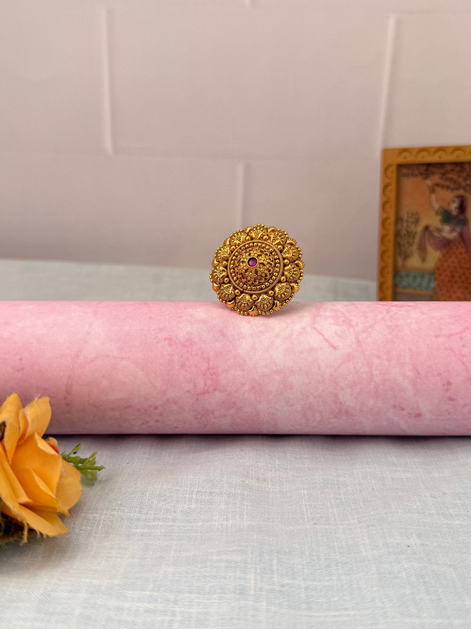 Royal Antique Finger Ring 399 - Mahilas