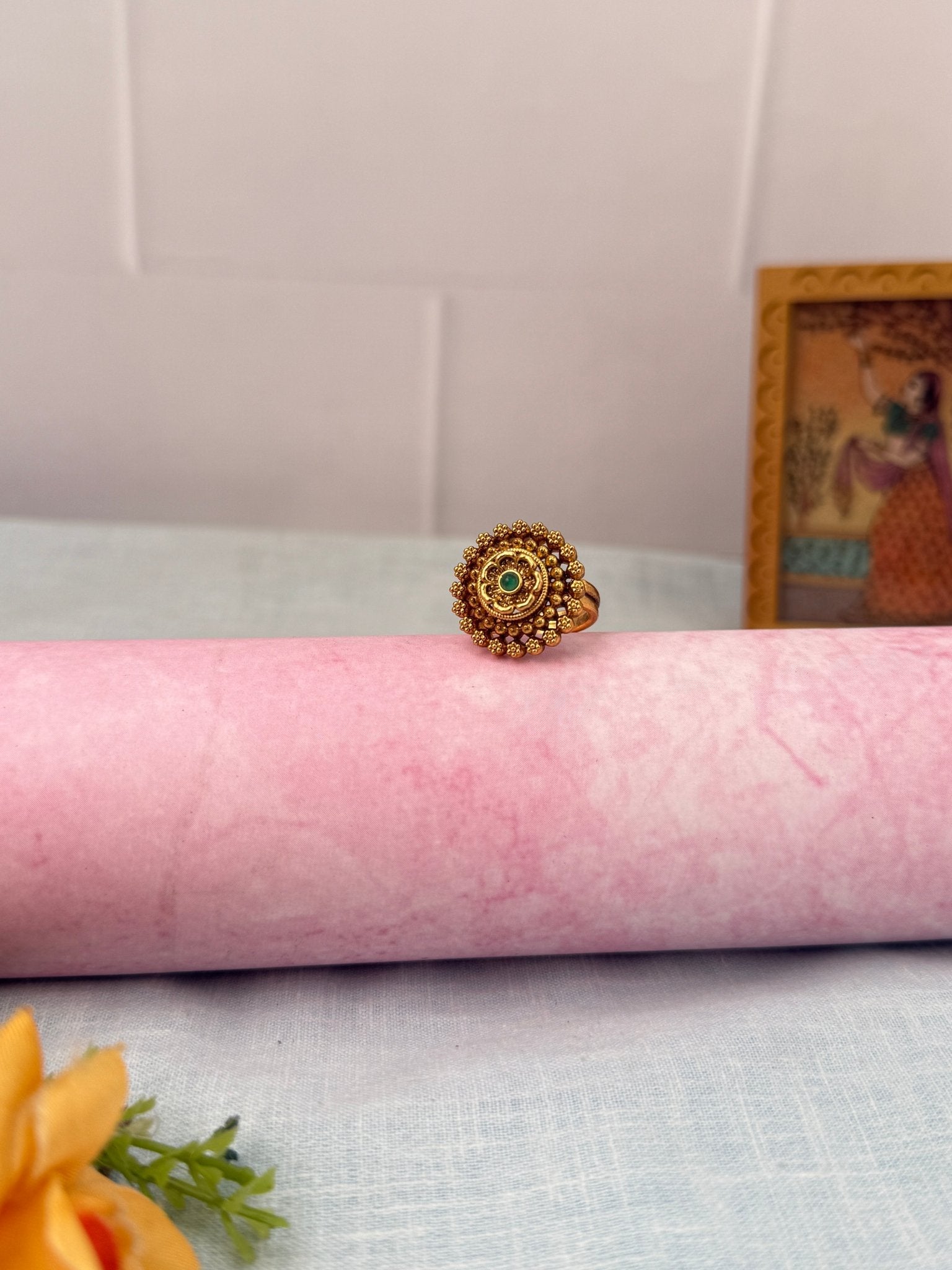 Royal Antique Finger Ring 415 - Mahilas