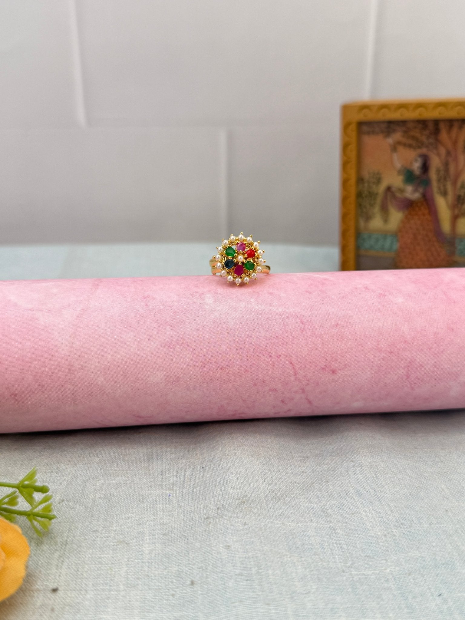 Royal Antique Finger Ring 445 - Mahilas