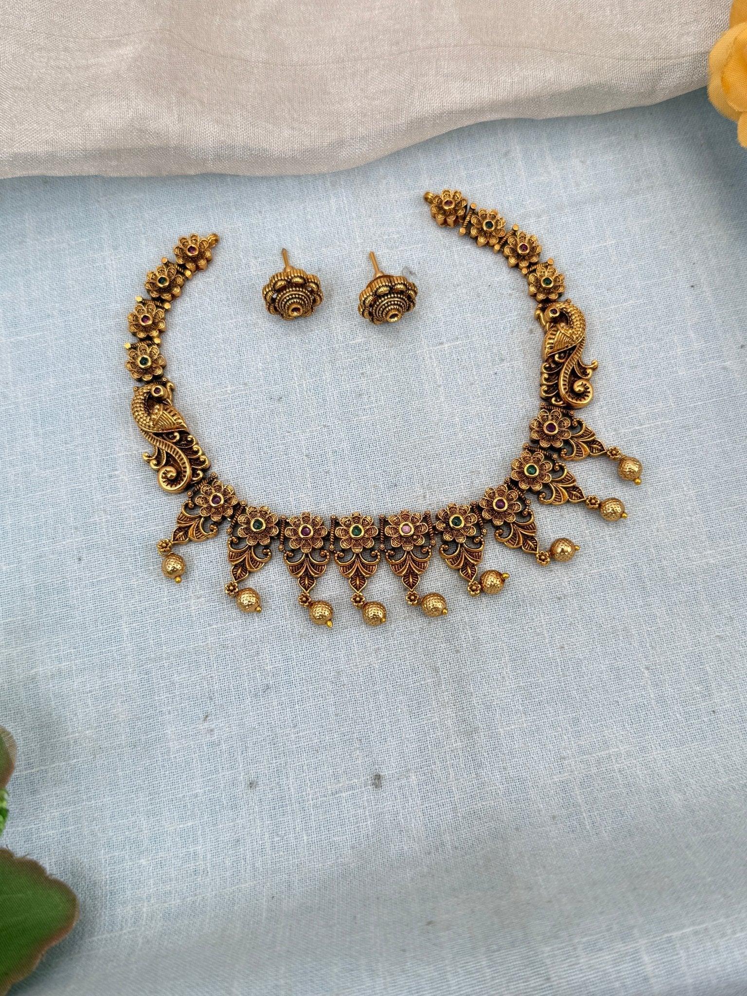 Royal Antique Flower Short Necklace Set 0130 - Mahilas
