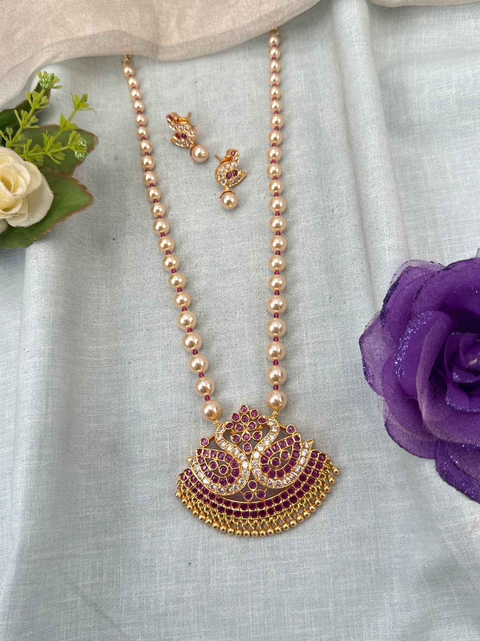 Royal Antique Gold Like Pendant Long Necklace Set 1002 - Mahilas