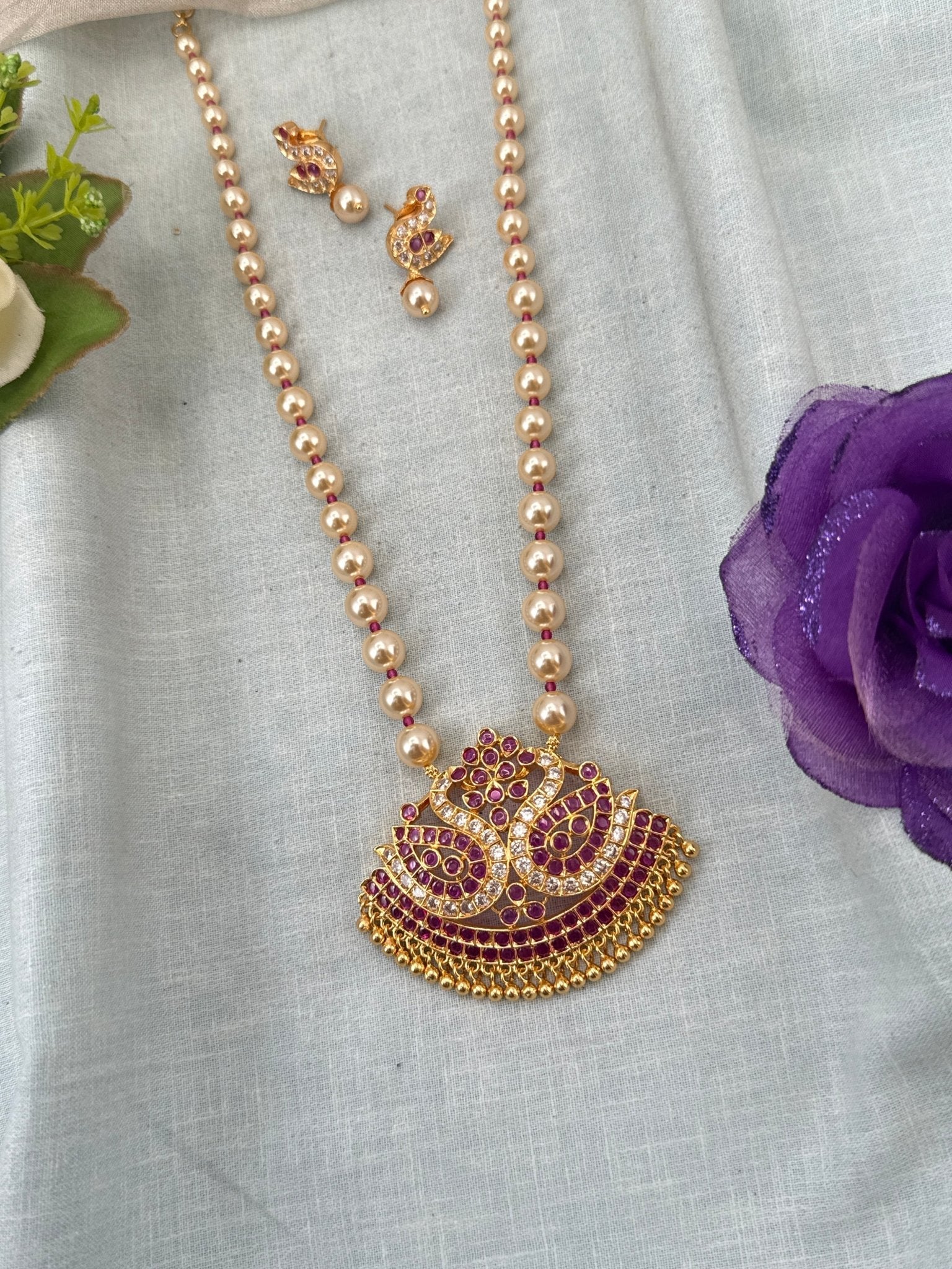 Royal Antique Gold Like Pendant Long Necklace Set 1002 - Mahilas