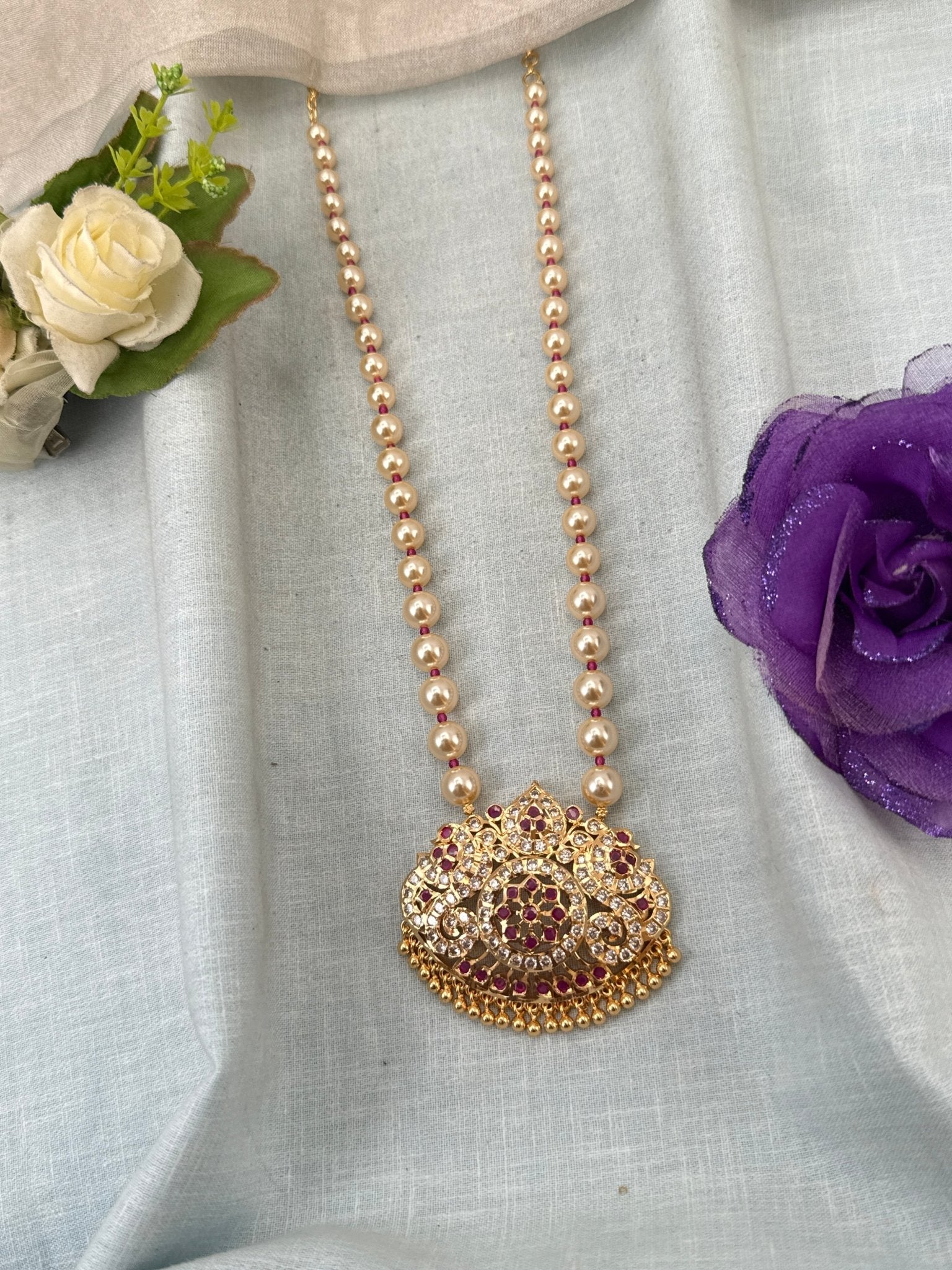 Royal Antique Gold Like Pendant Long Necklace Set 1014 - Mahilas