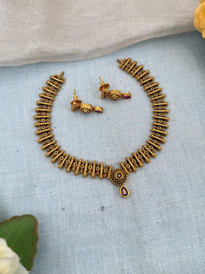 Royal Antique Gold Like Short Necklace Set 0142 - Mahilas