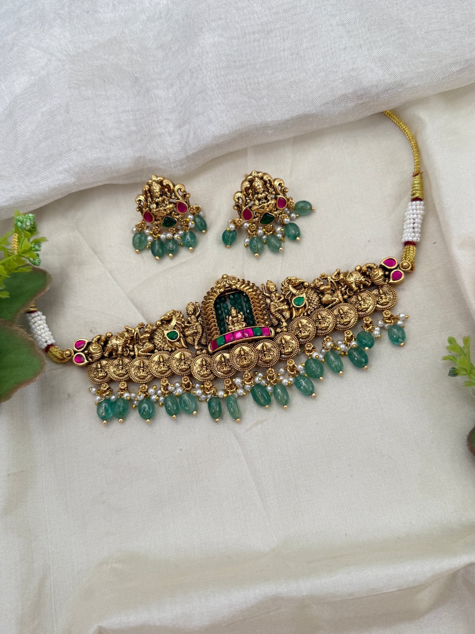 Royal Antique Jadau Choker Necklace Set 0707 - Mahilas