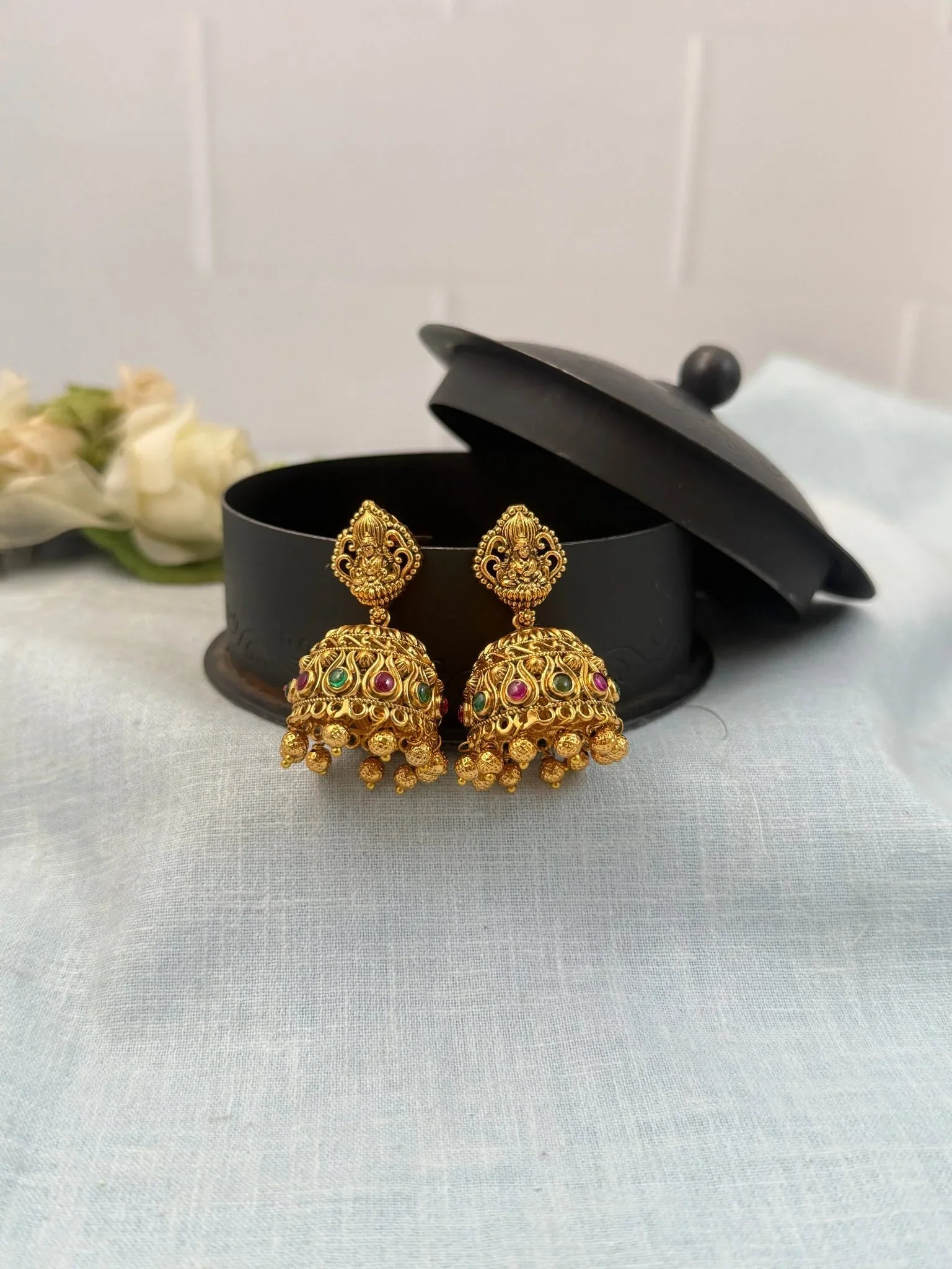 Royal Antique Jhumka Earrings 0641 - Mahilas