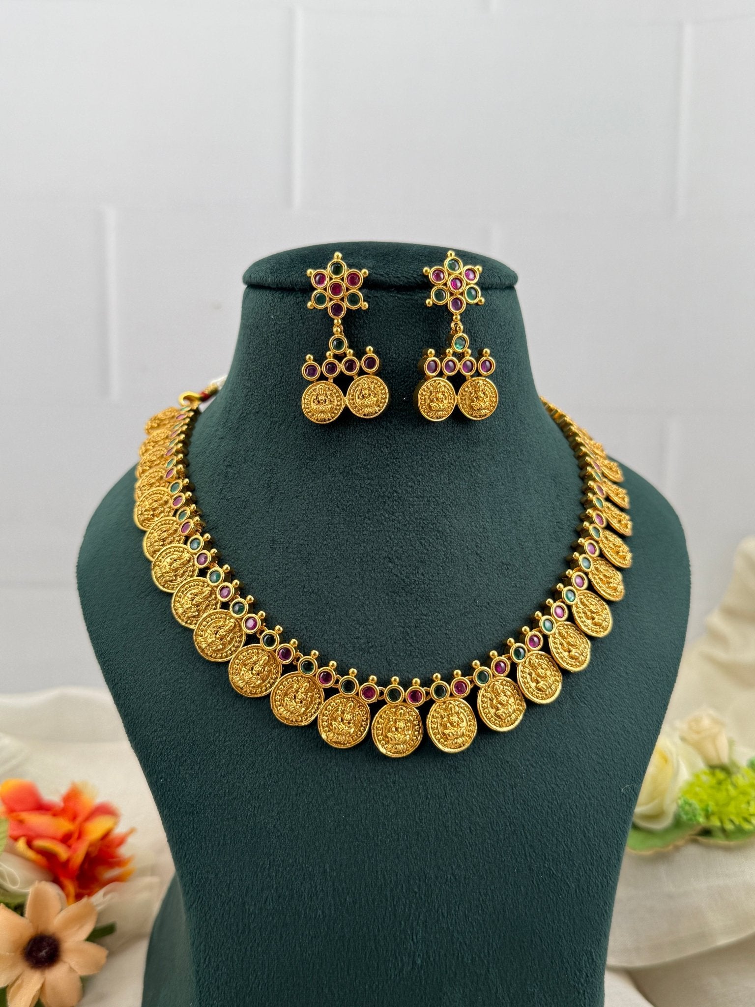 Royal Antique Kaasu Necklace Set 745 - Mahilas
