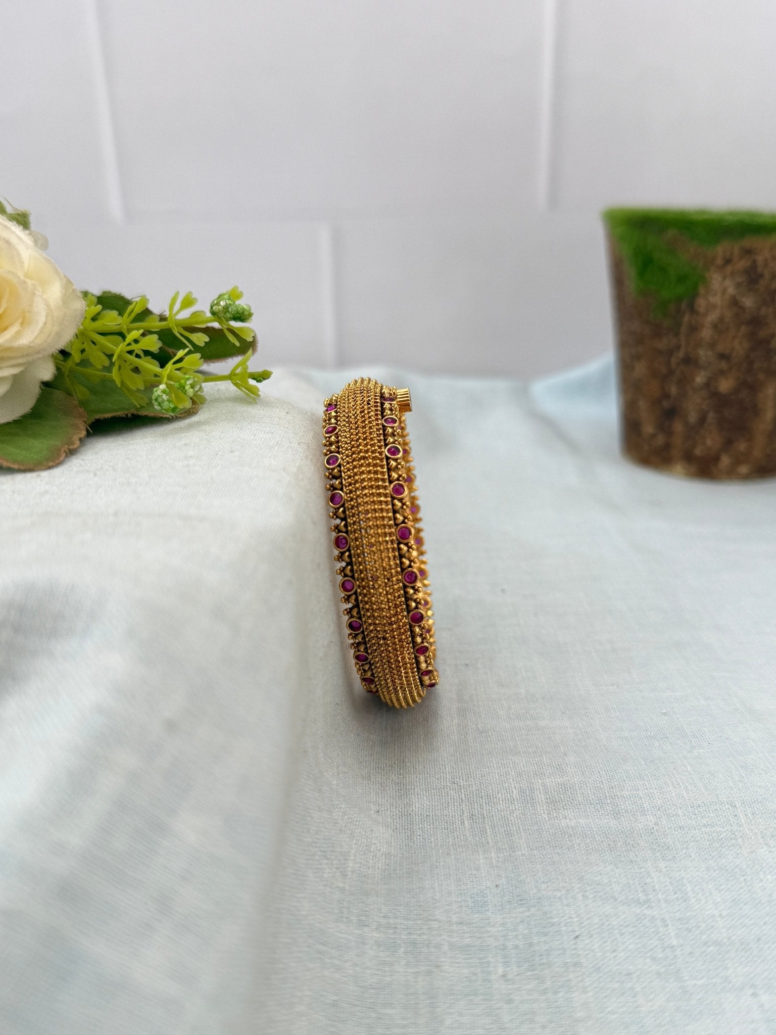 Royal Antique Kada Bangle 7185 - Mahilas