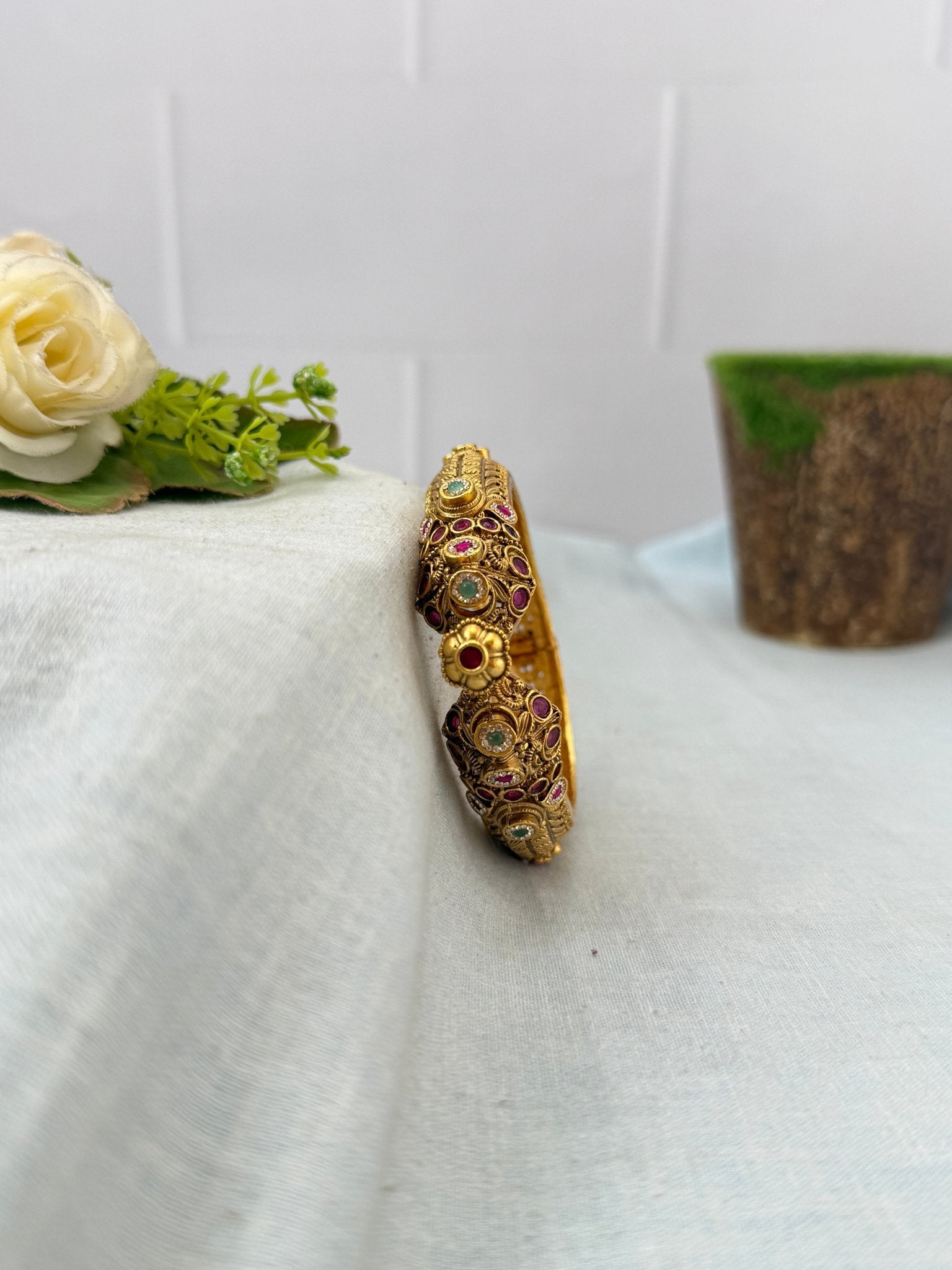 Royal Antique Kada Bangle 7210 - Mahilas