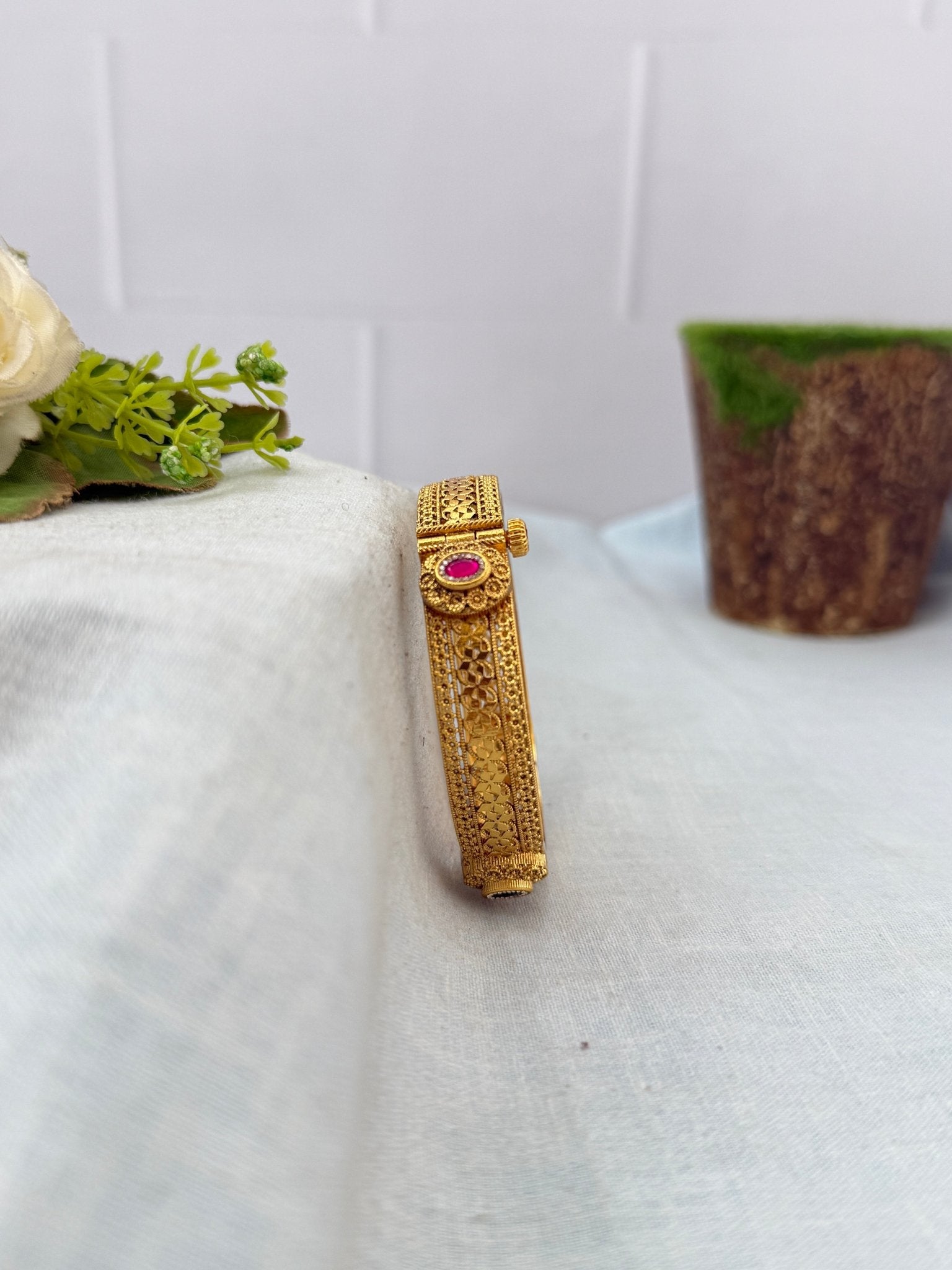 Royal Antique Kada Bangle 7211 - Mahilas