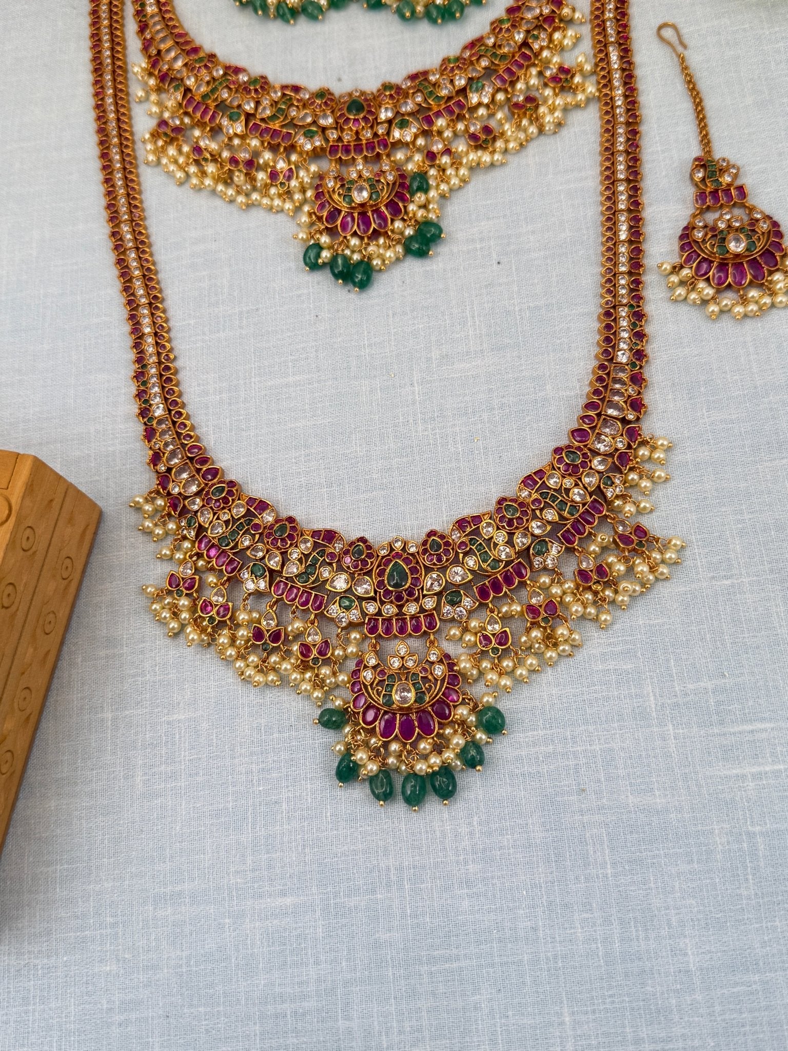 Royal Antique Kemp Stone Bridal Necklace Set 0510 - Mahilas