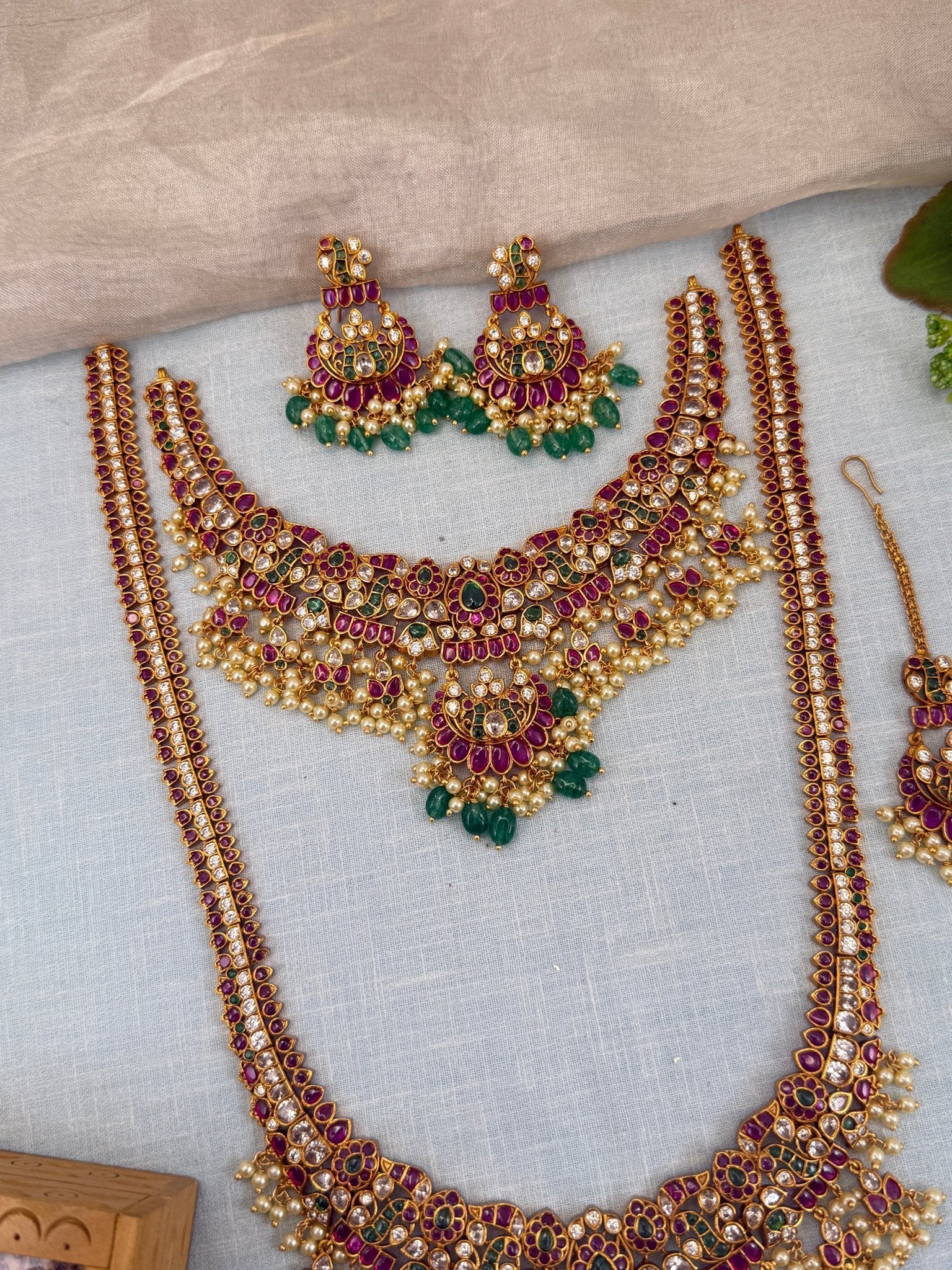 Royal Antique Kemp Stone Bridal Necklace Set 0510 - Mahilas