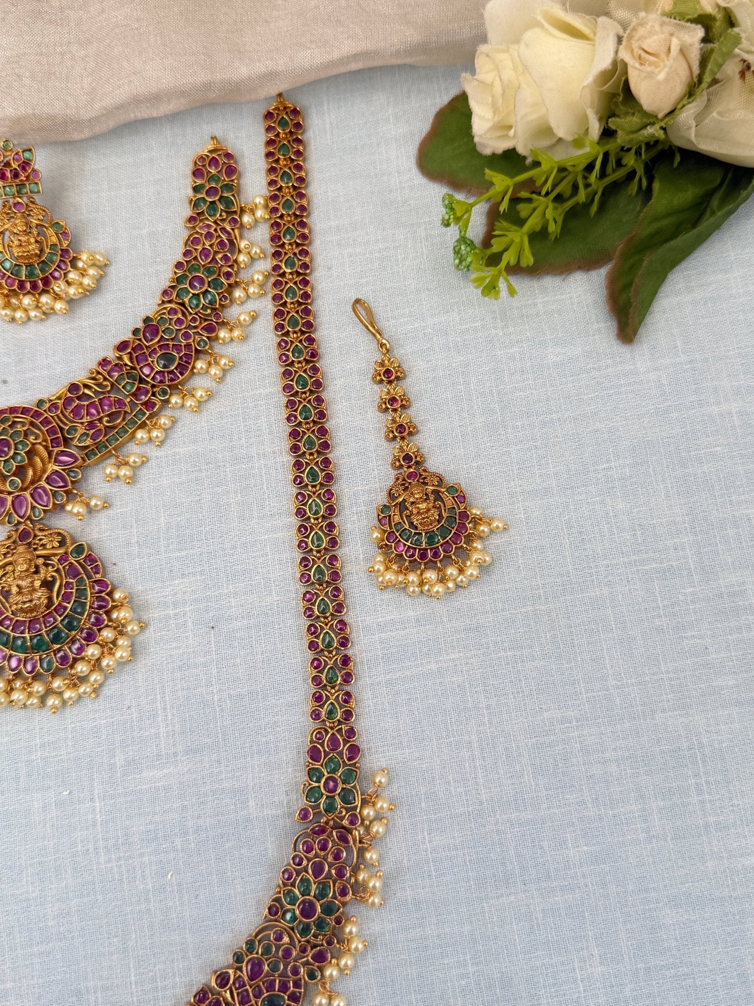 Royal Antique Kemp Stone Lakshmi Bridal Necklace Set 0508 - Mahilas