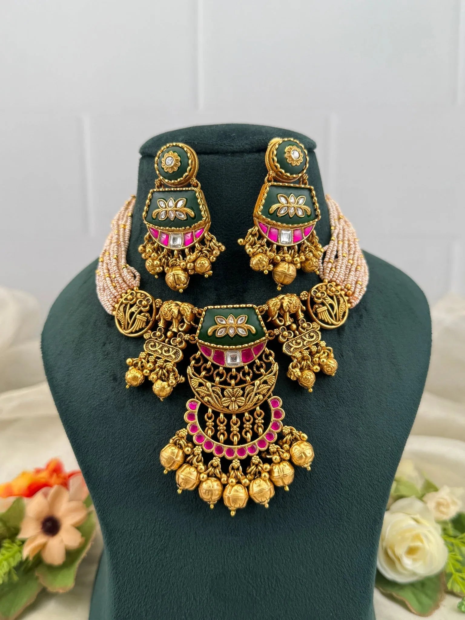 Royal Antique Kundan Necklace Set 622 - Mahilas
