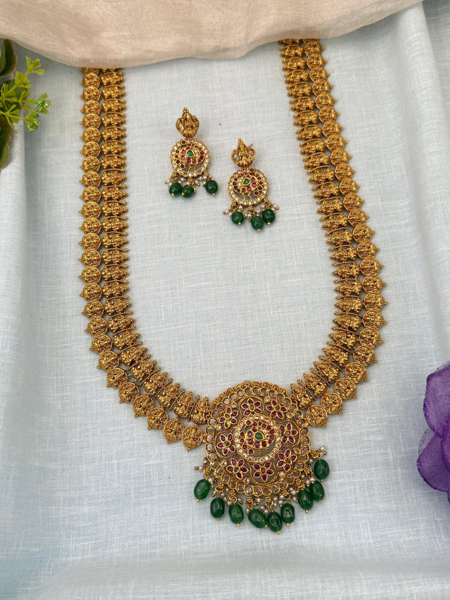 Royal Antique Lakshmi Kaasu Pendant Necklace Set 0500 - Mahilas