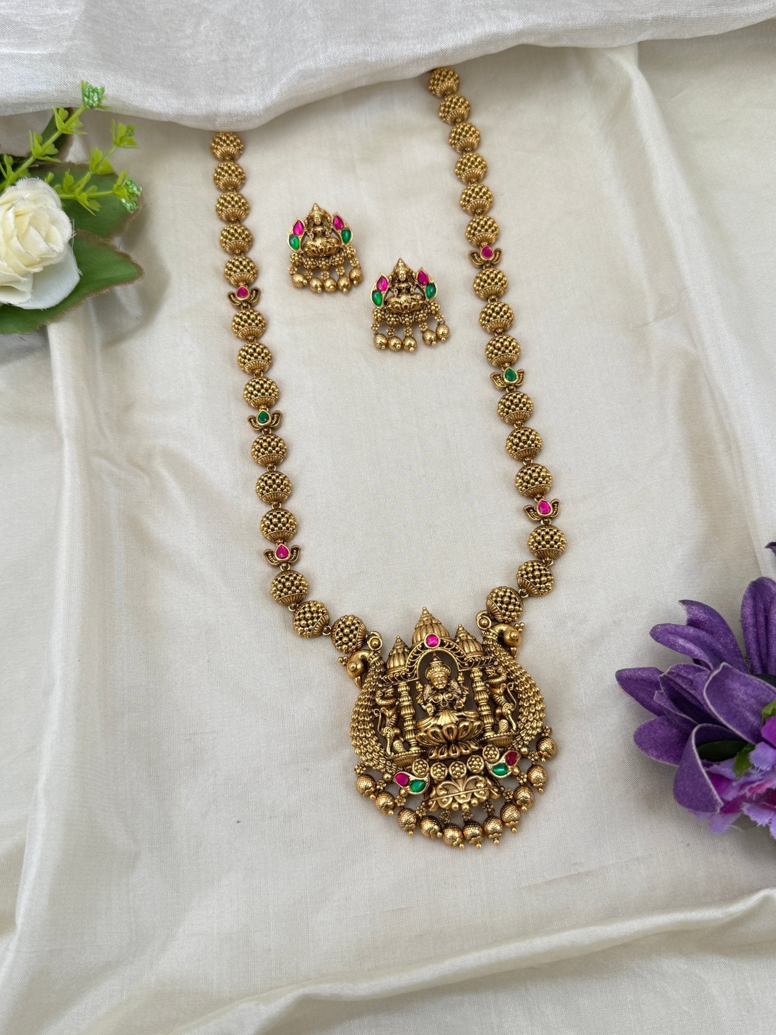 Royal Antique Lakshmi Pendant Long Necklace Set 0579 - Mahilas