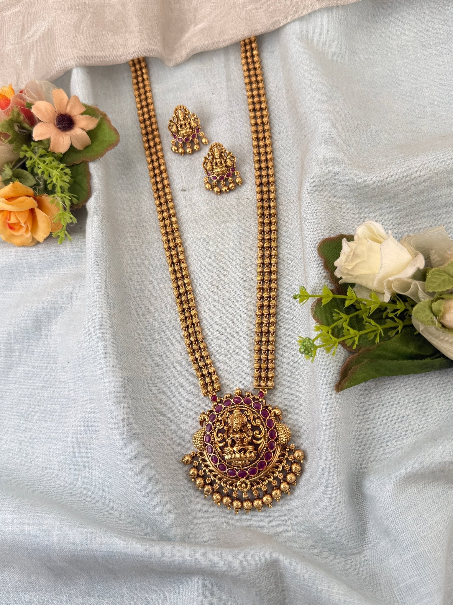 Royal Antique Lakshmi Pendant Long Necklace Set 1070 - Mahilas