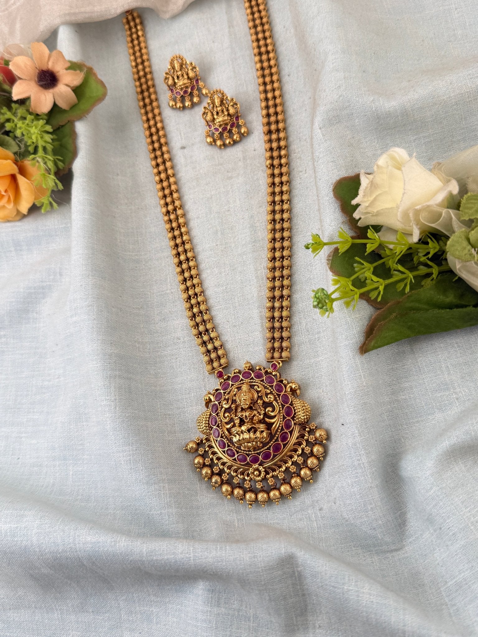 Royal Antique Lakshmi Pendant Long Necklace Set 1070 - Mahilas