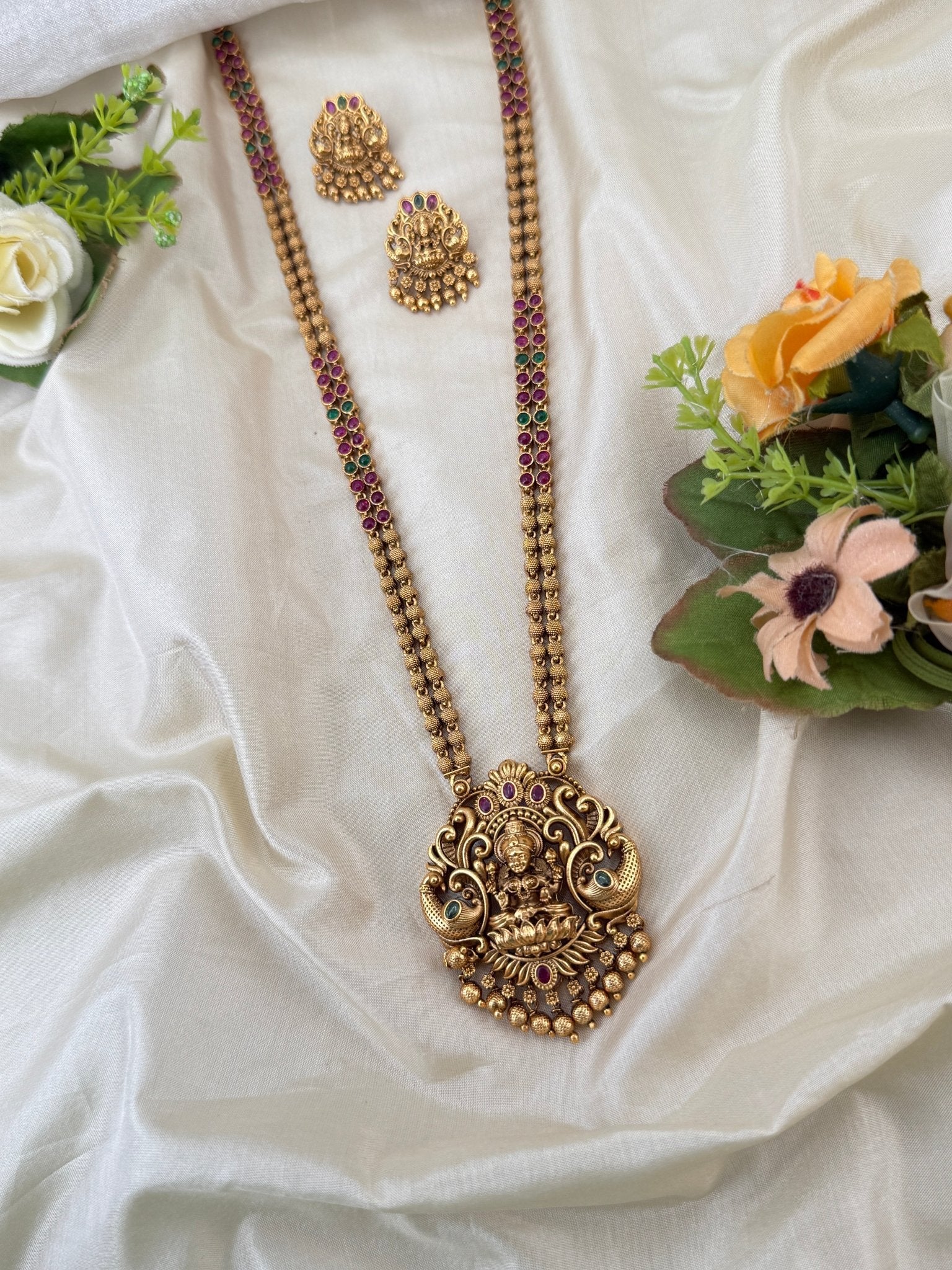Royal Antique Lakshmi Pendant Long Necklace Set 1118 - Mahilas