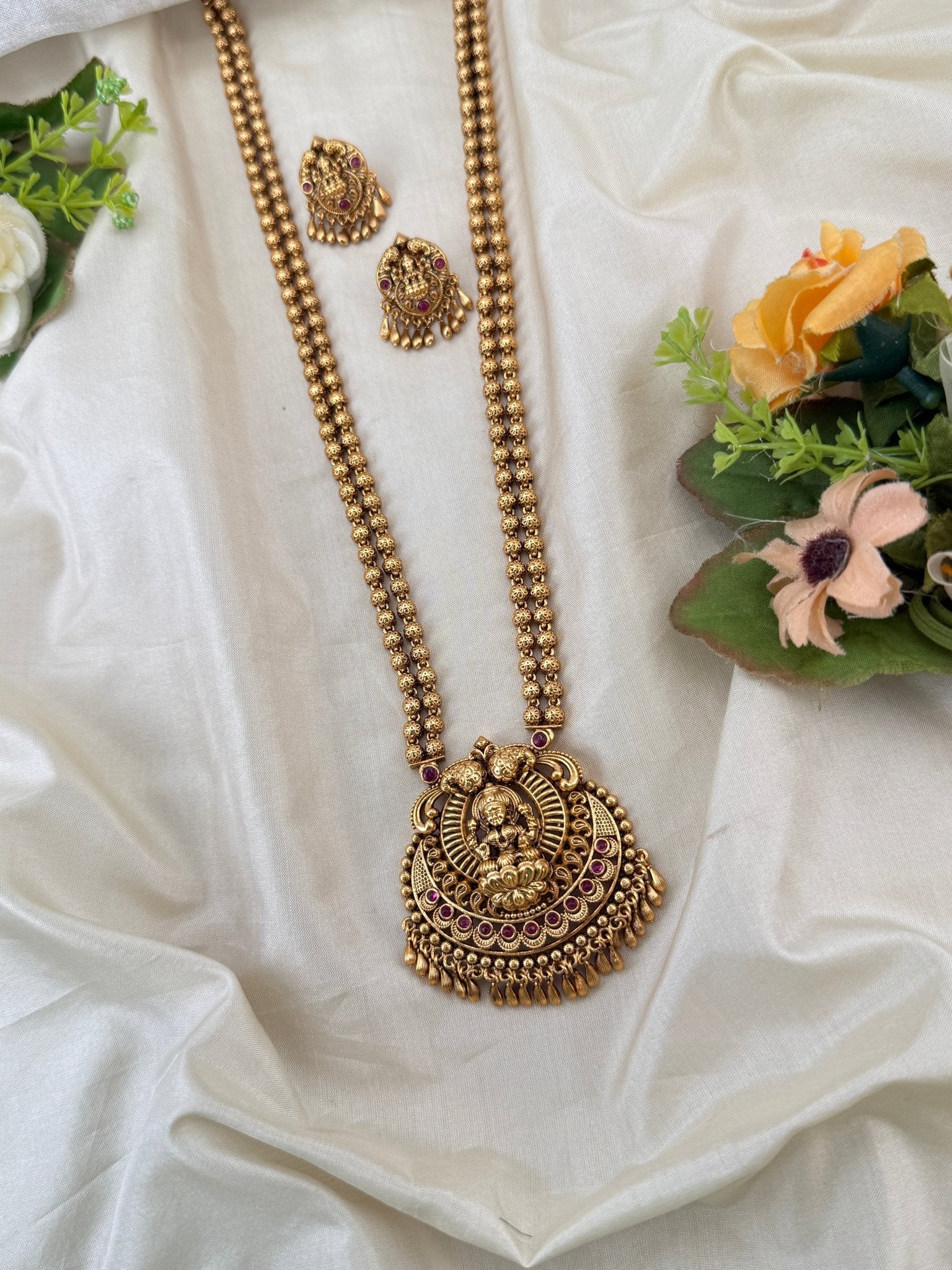 Royal Antique Lakshmi Pendant Long Necklace Set 1119 - Mahilas