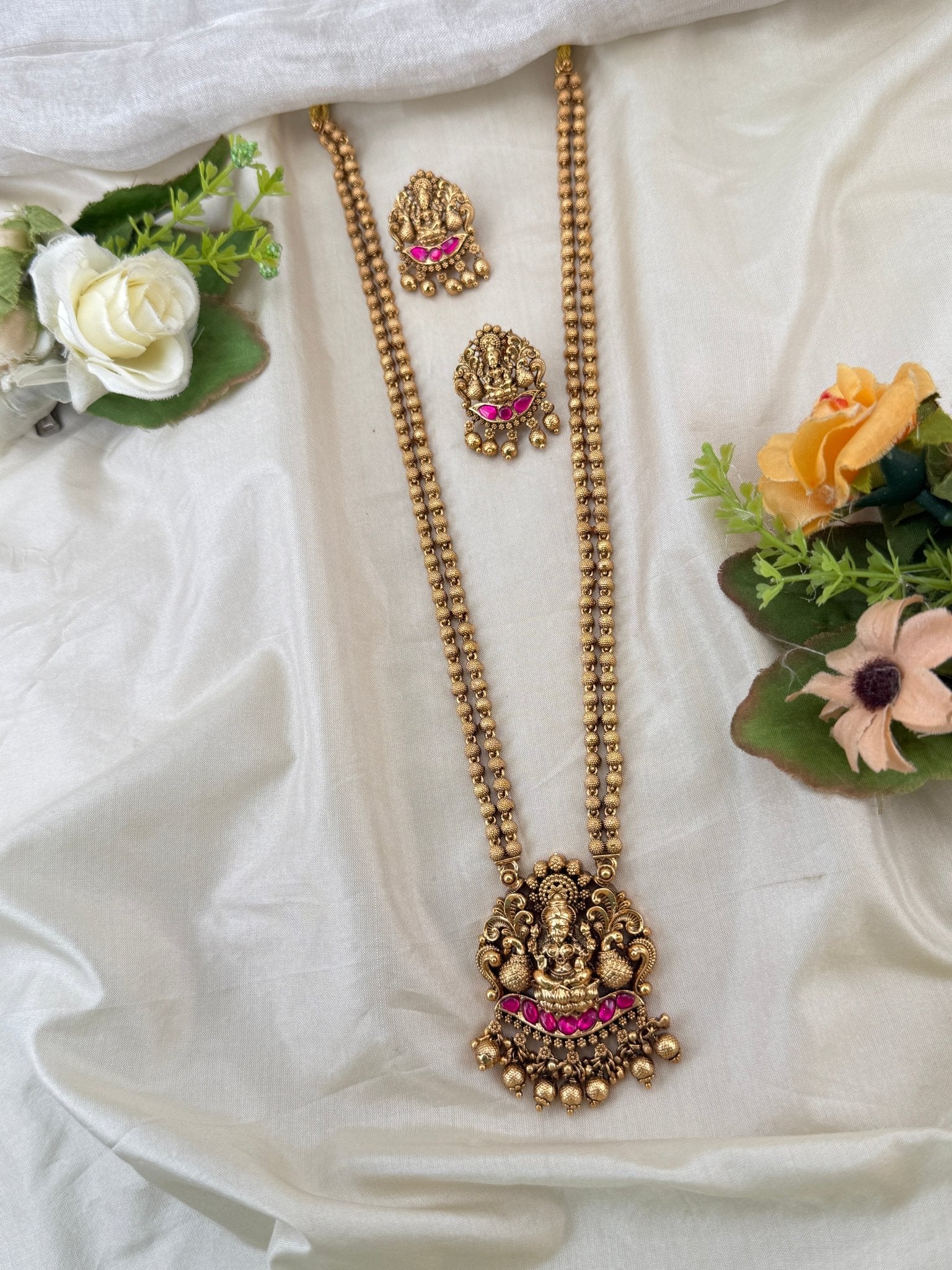 Royal Antique Lakshmi Pendant Long Necklace Set 1122 - Mahilas
