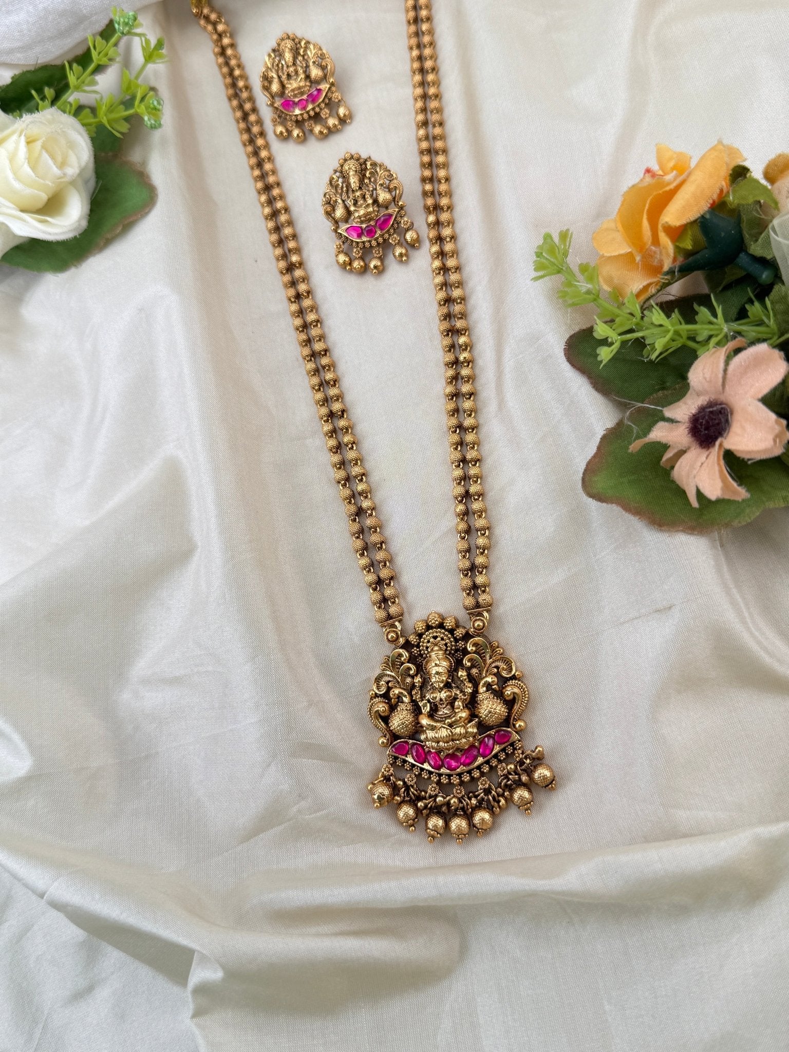 Royal Antique Lakshmi Pendant Long Necklace Set 1122 - Mahilas