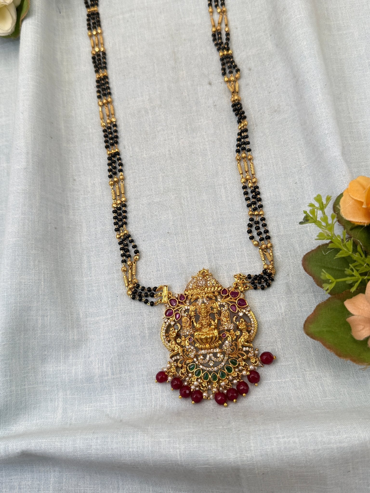 Royal Antique Lakshmi Pendant Mangalya Chain Set 0486 - Mahilas