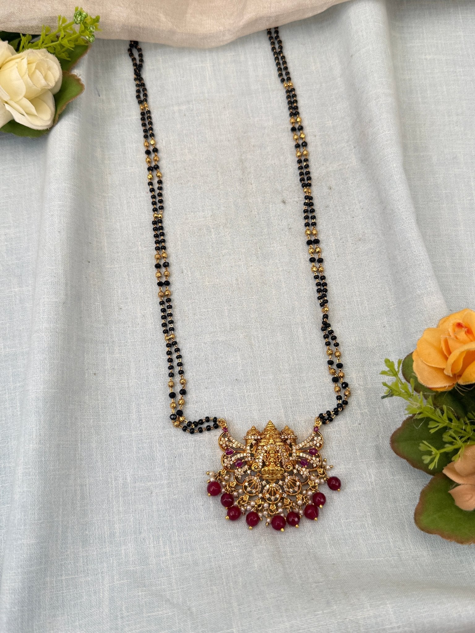 Royal Antique Lakshmi Pendant Mangalya Chain Set 0488 - Mahilas