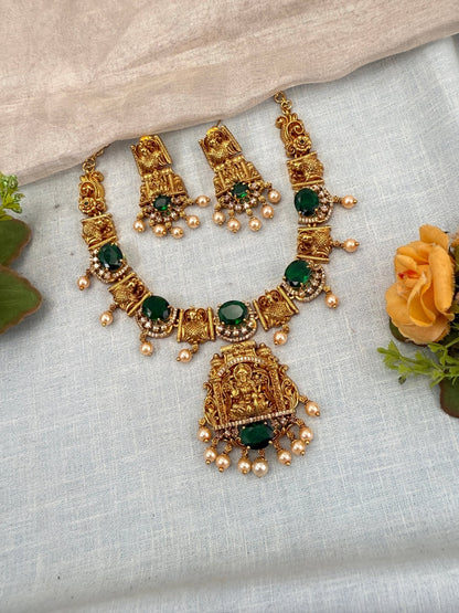 Royal Antique Lakshmi Short Necklace Set 0744 - Mahilas