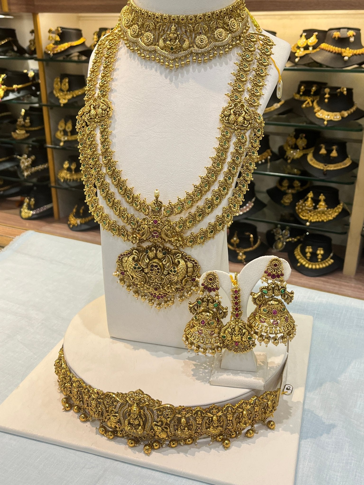 Royal Antique Layered And Choker Semi Bridal Necklace Set 5 - Mahilas