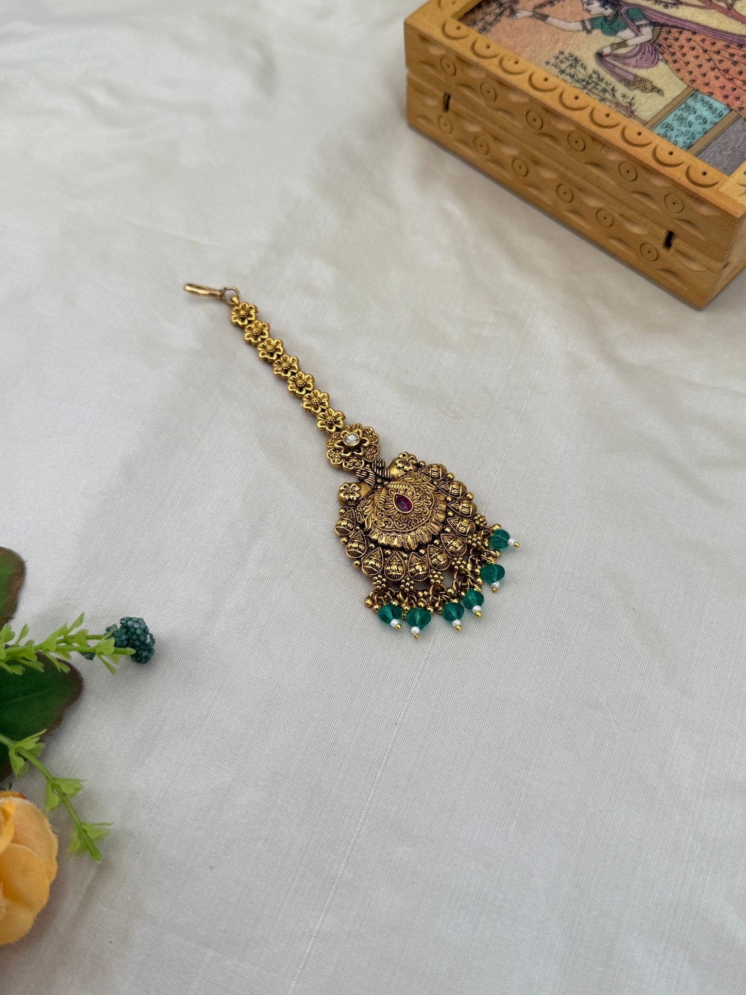 Royal Antique Maang Tikka 4320 - Mahilas