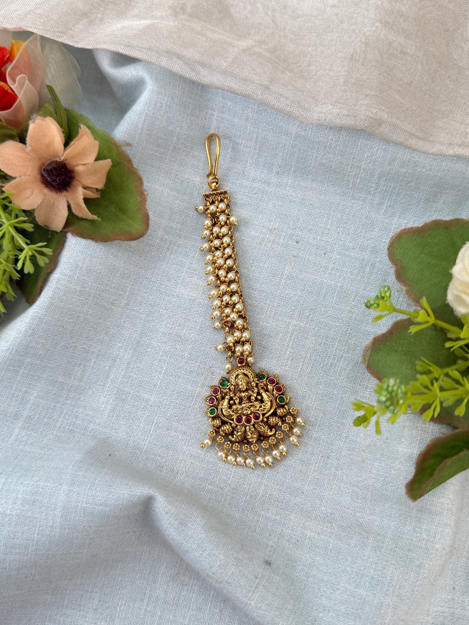 Royal Antique Maang Tikka 526 - Mahilas