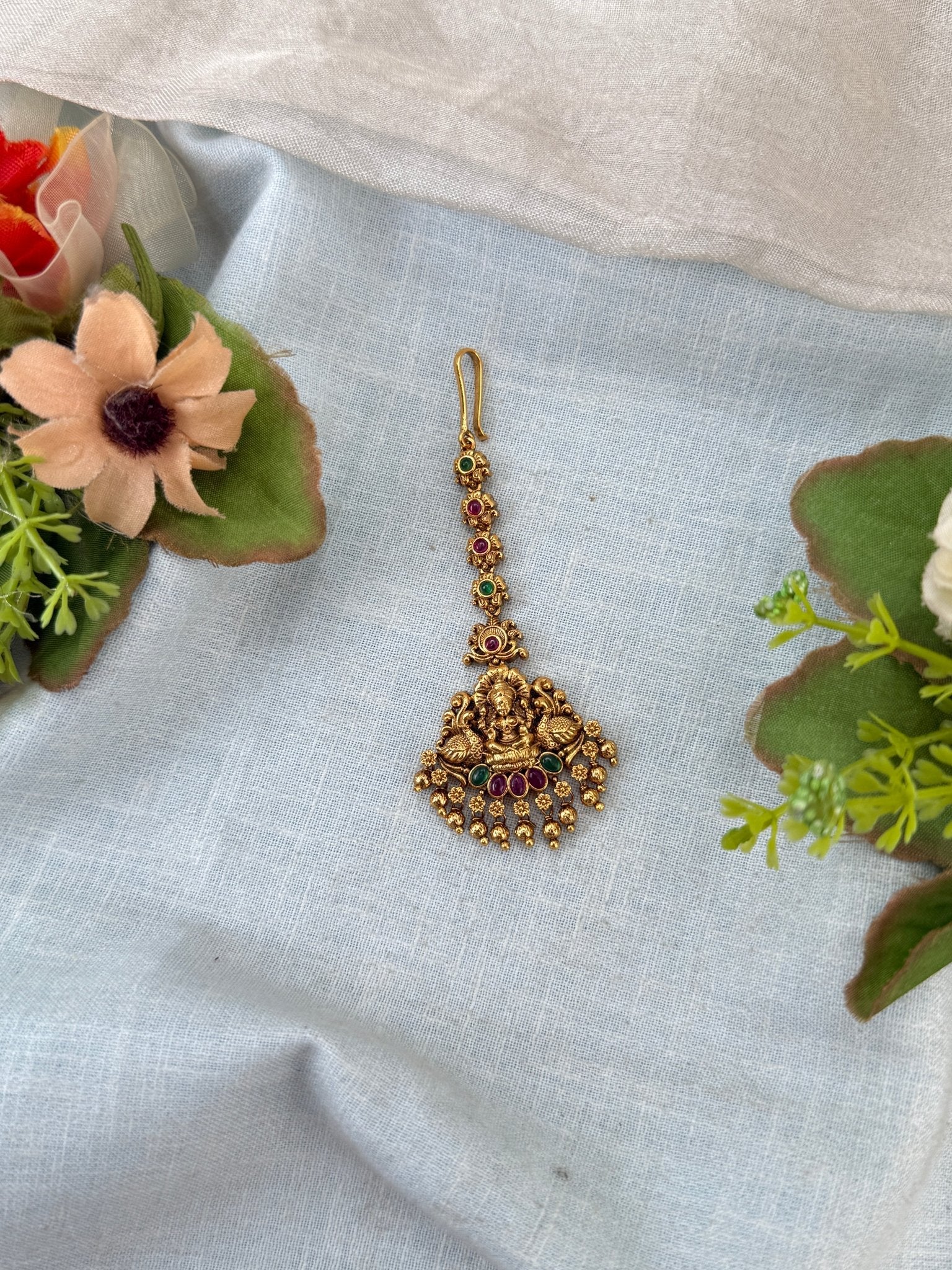 Royal Antique Maang Tikka 527 - Mahilas